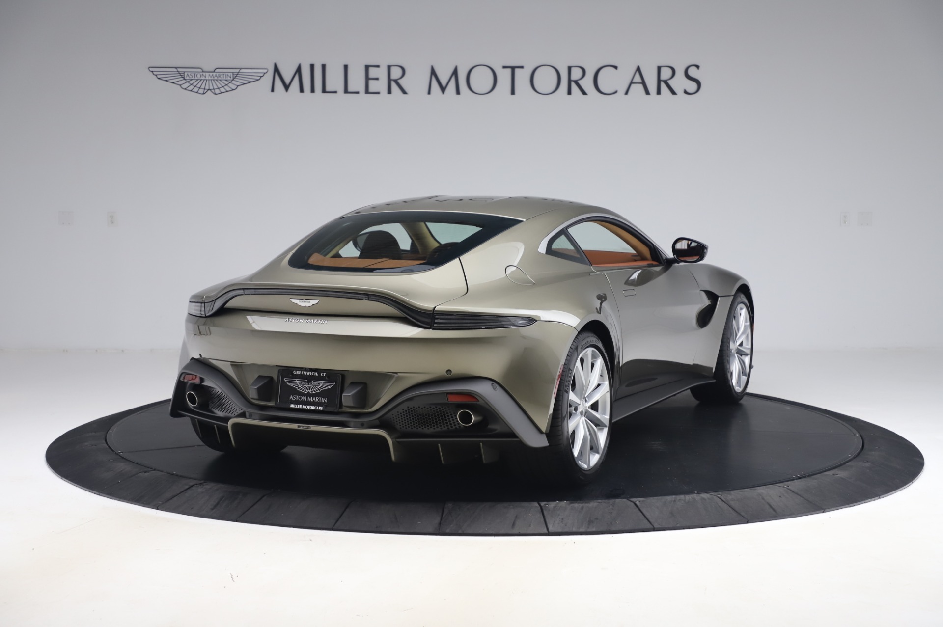 New 2020 Aston Martin Vantage Coupe | St. Petersburg, FL