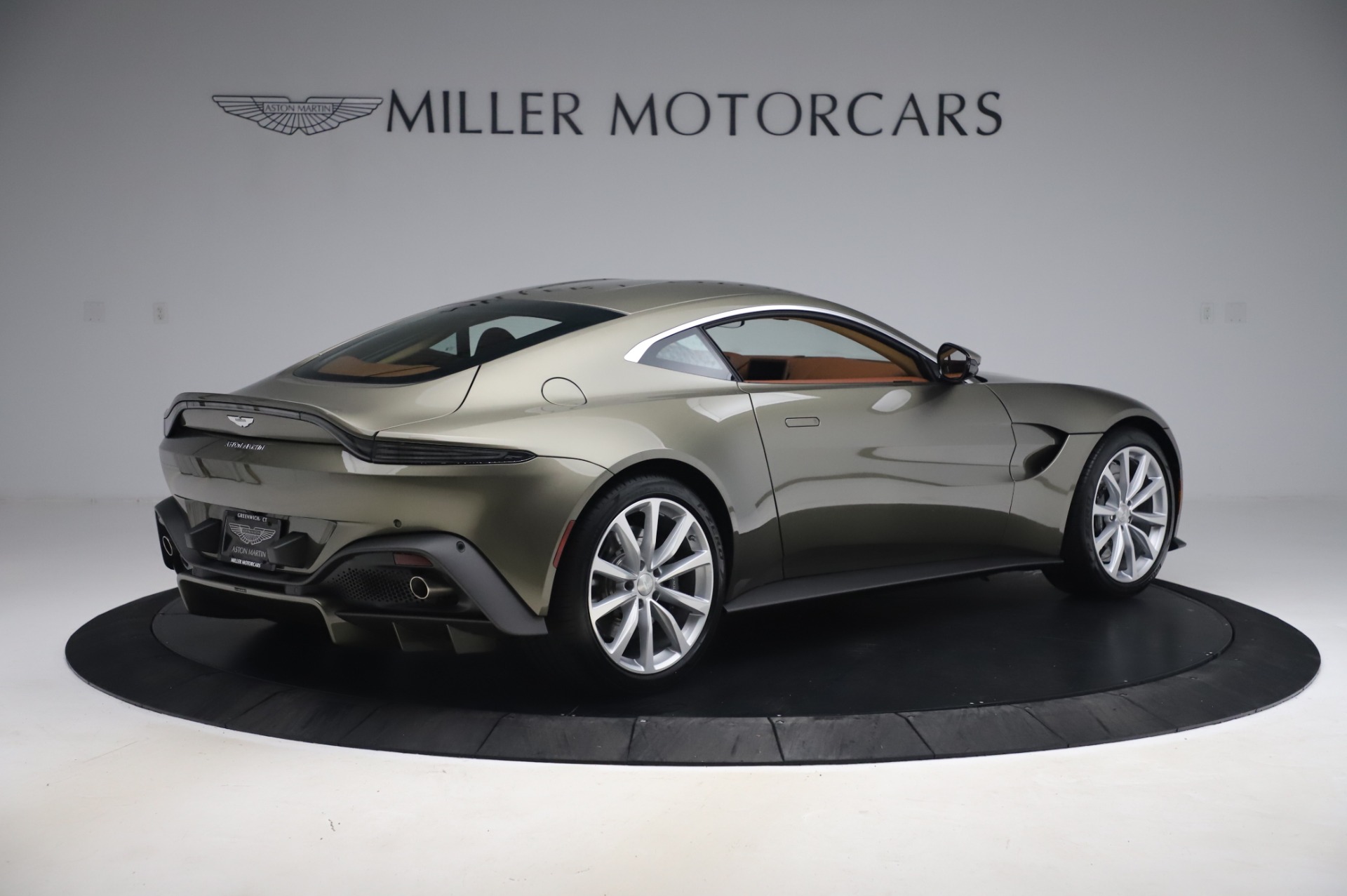 New 2020 Aston Martin Vantage Coupe | St. Petersburg, FL