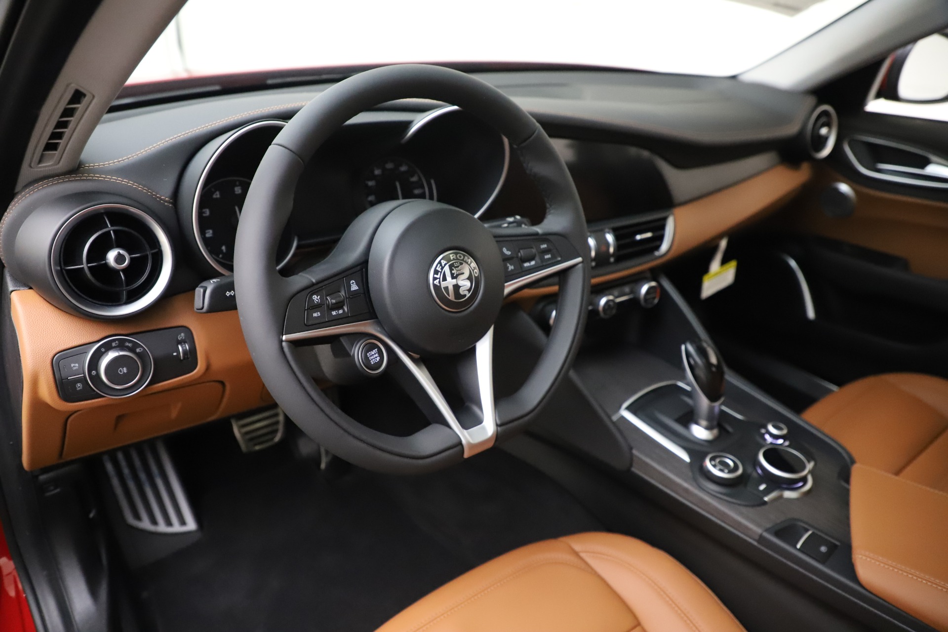 New 2019 Alfa Romeo Giulia Ti Lusso Q4 | St. Petersburg, FL