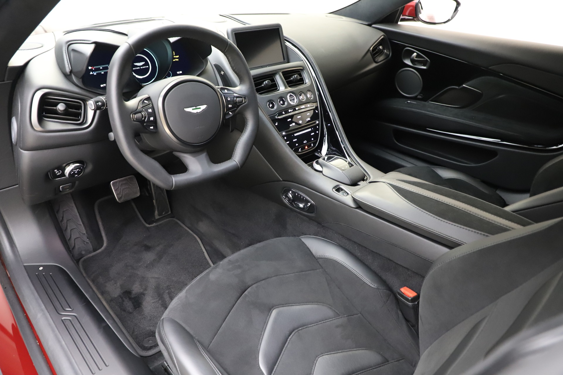 Used 2019 Aston Martin DBS Superleggera Coupe | St. Petersburg, FL