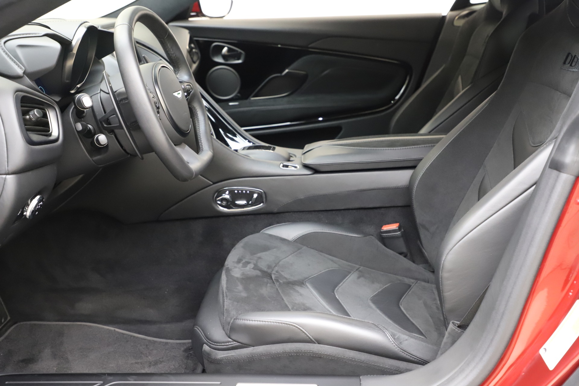 Used 2019 Aston Martin DBS Superleggera Coupe | St. Petersburg, FL