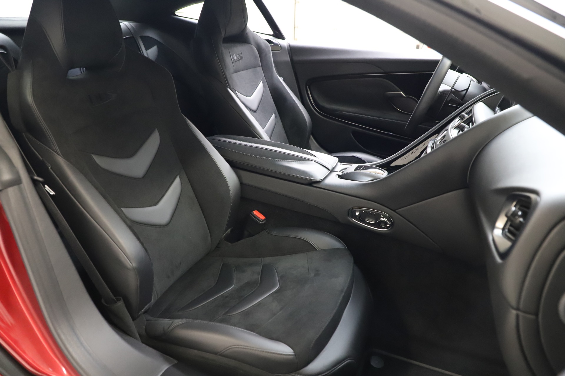 Used 2019 Aston Martin DBS Superleggera Coupe | St. Petersburg, FL