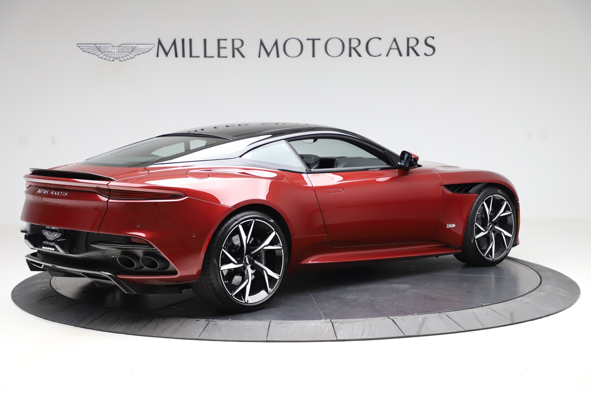 Used 2019 Aston Martin DBS Superleggera Coupe | St. Petersburg, FL