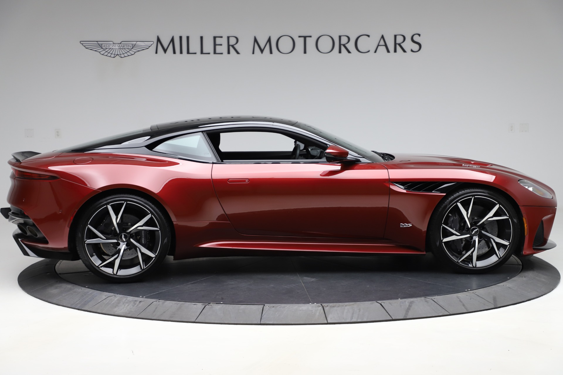 Used 2019 Aston Martin DBS Superleggera Coupe | St. Petersburg, FL