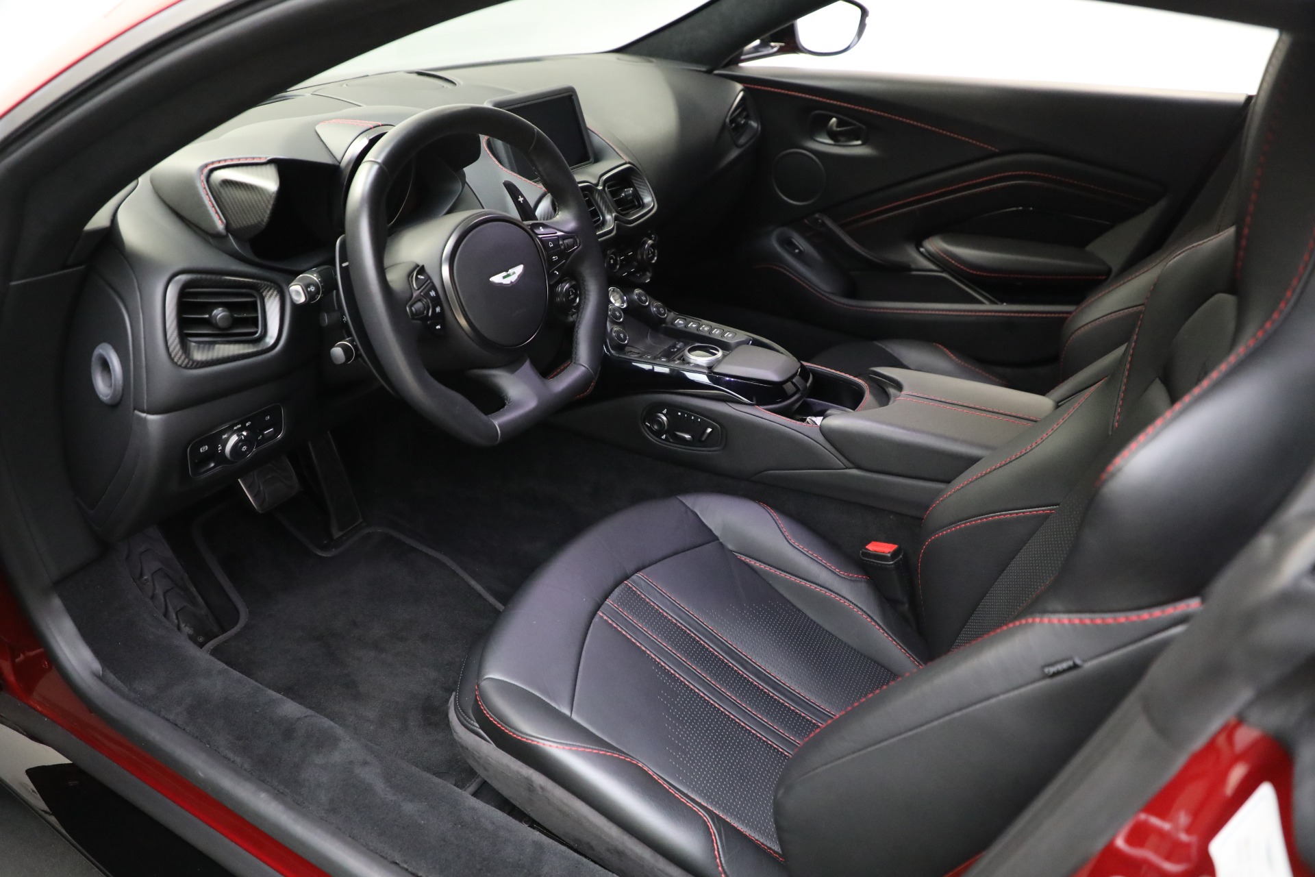 New 2020 Aston Martin Vantage Coupe | St. Petersburg, FL