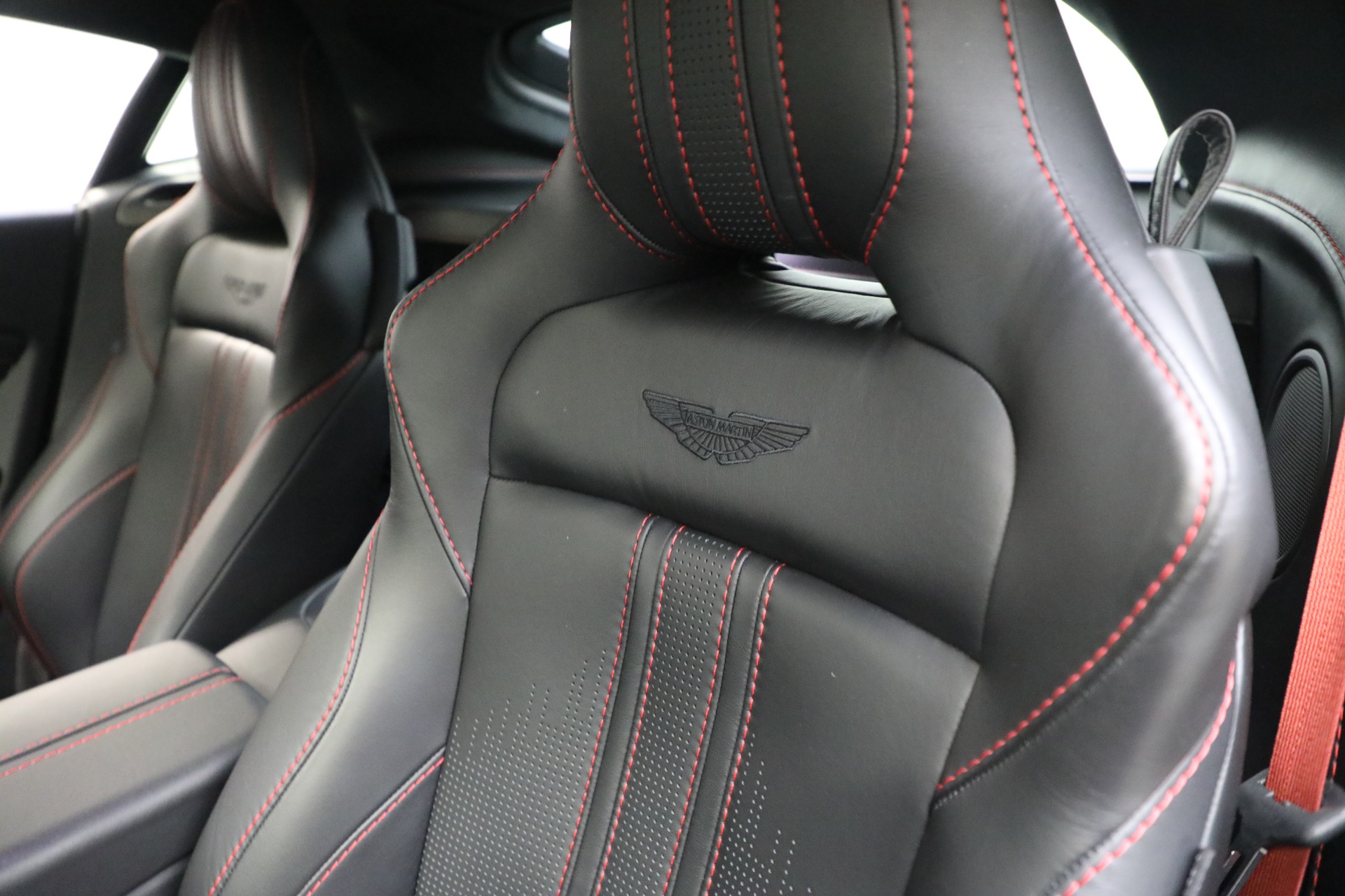 New 2020 Aston Martin Vantage Coupe | St. Petersburg, FL