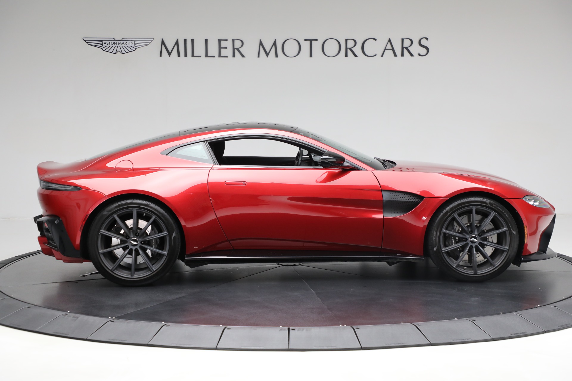 New 2020 Aston Martin Vantage Coupe | St. Petersburg, FL