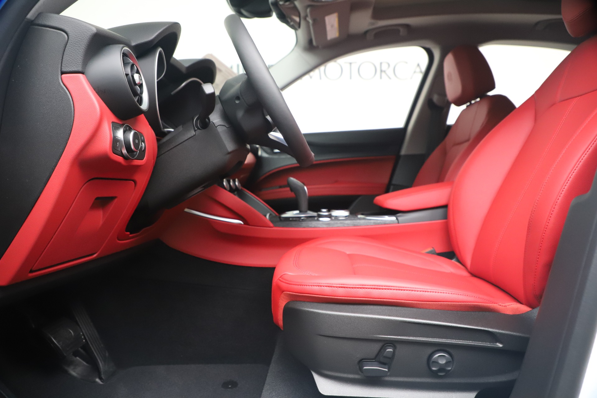 New 2020 Alfa Romeo Stelvio Sport Q4 | St. Petersburg, FL