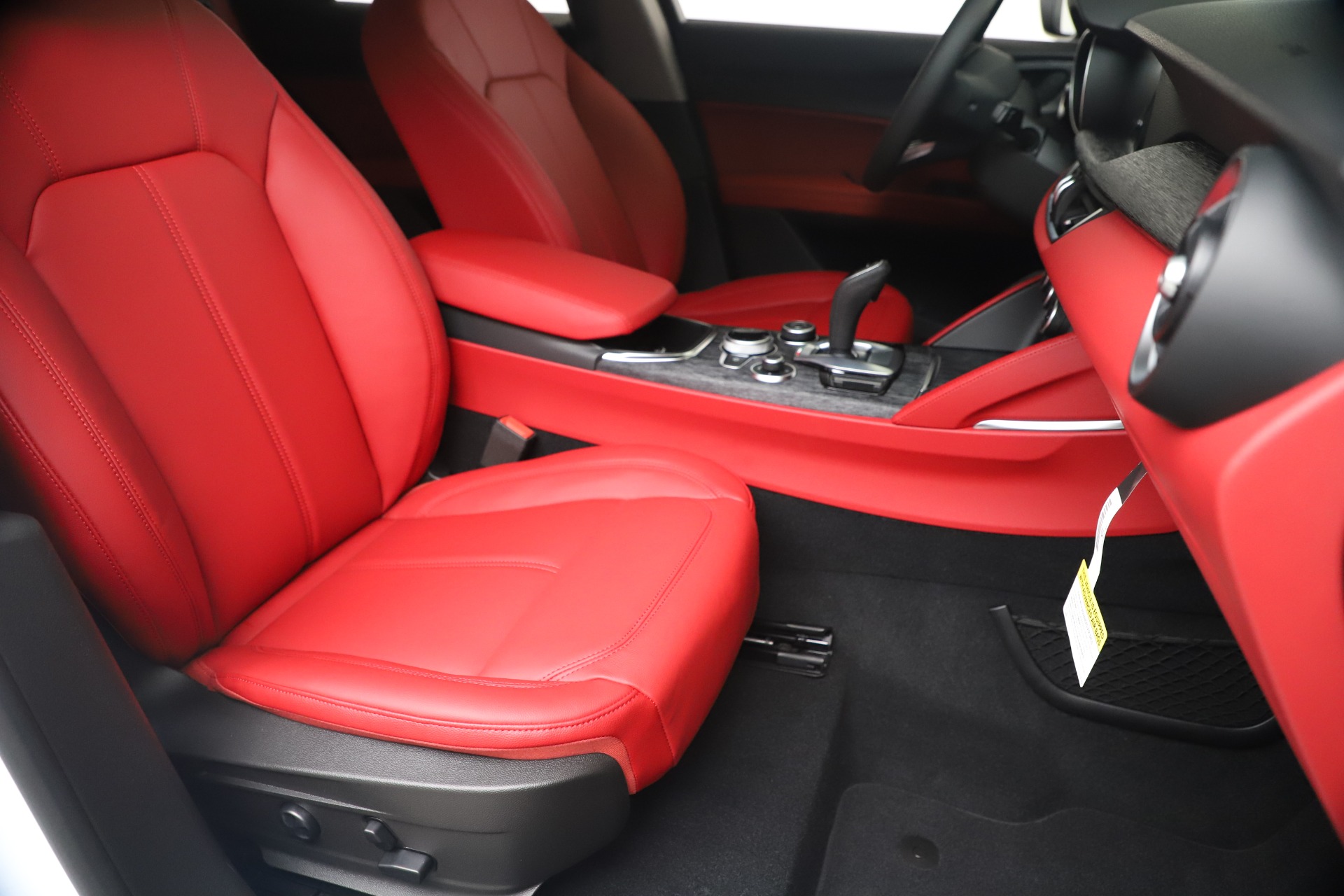 New 2020 Alfa Romeo Stelvio Sport Q4 | St. Petersburg, FL