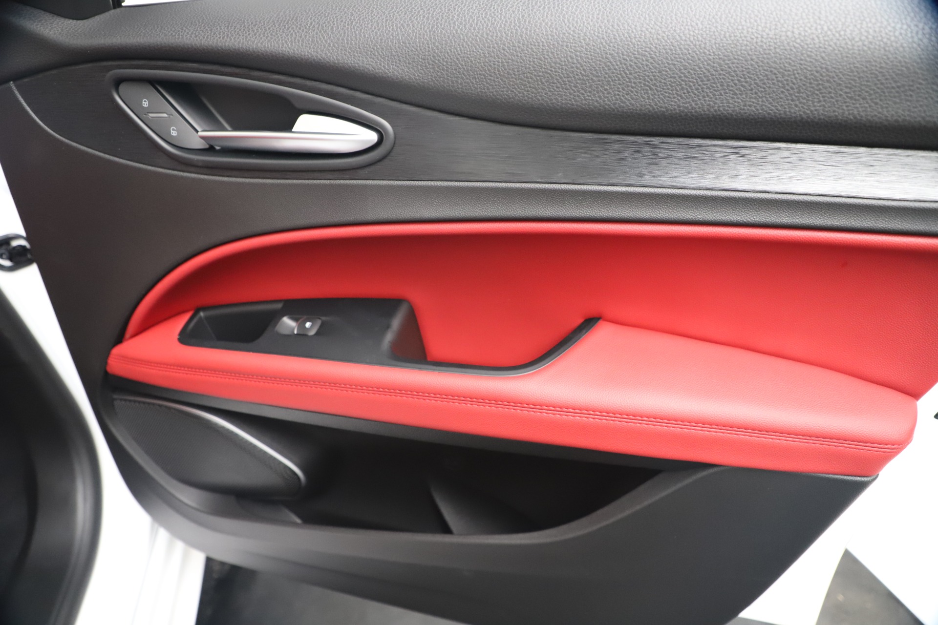 New 2020 Alfa Romeo Stelvio Sport Q4 | St. Petersburg, FL