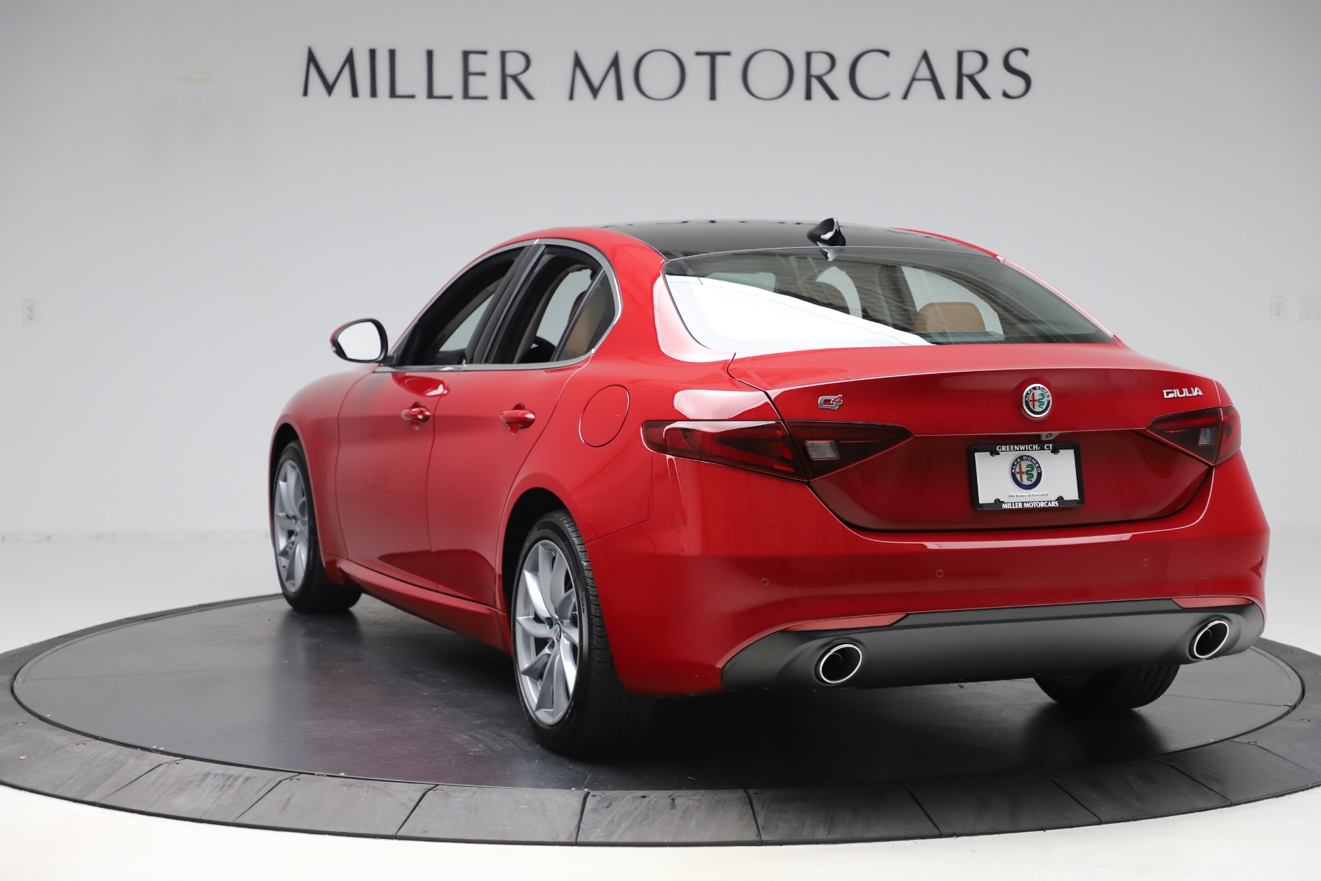 New 2020 Alfa Romeo Giulia Q4 | St. Petersburg, FL
