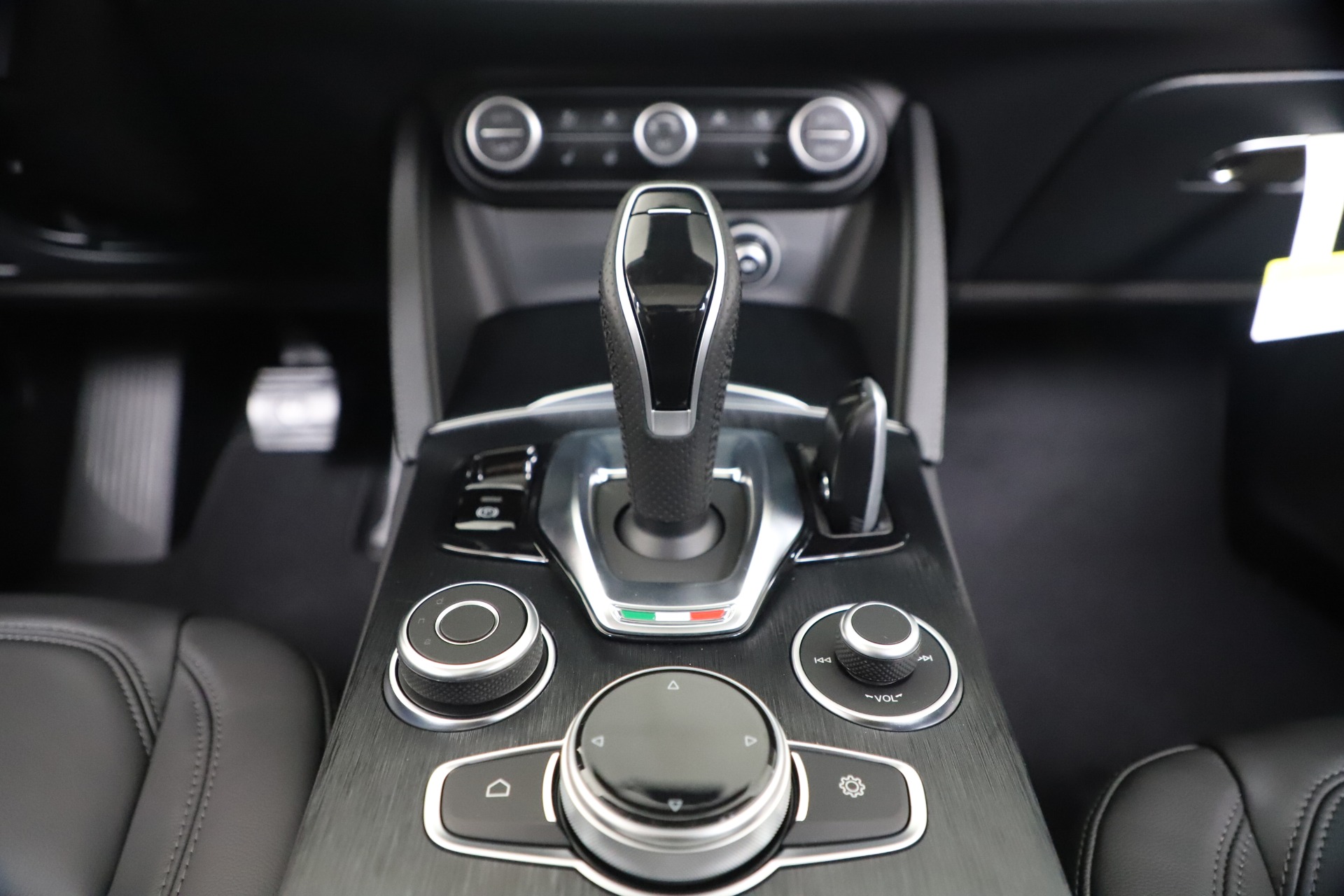 New 2020 Alfa Romeo Stelvio Q4 | St. Petersburg, FL
