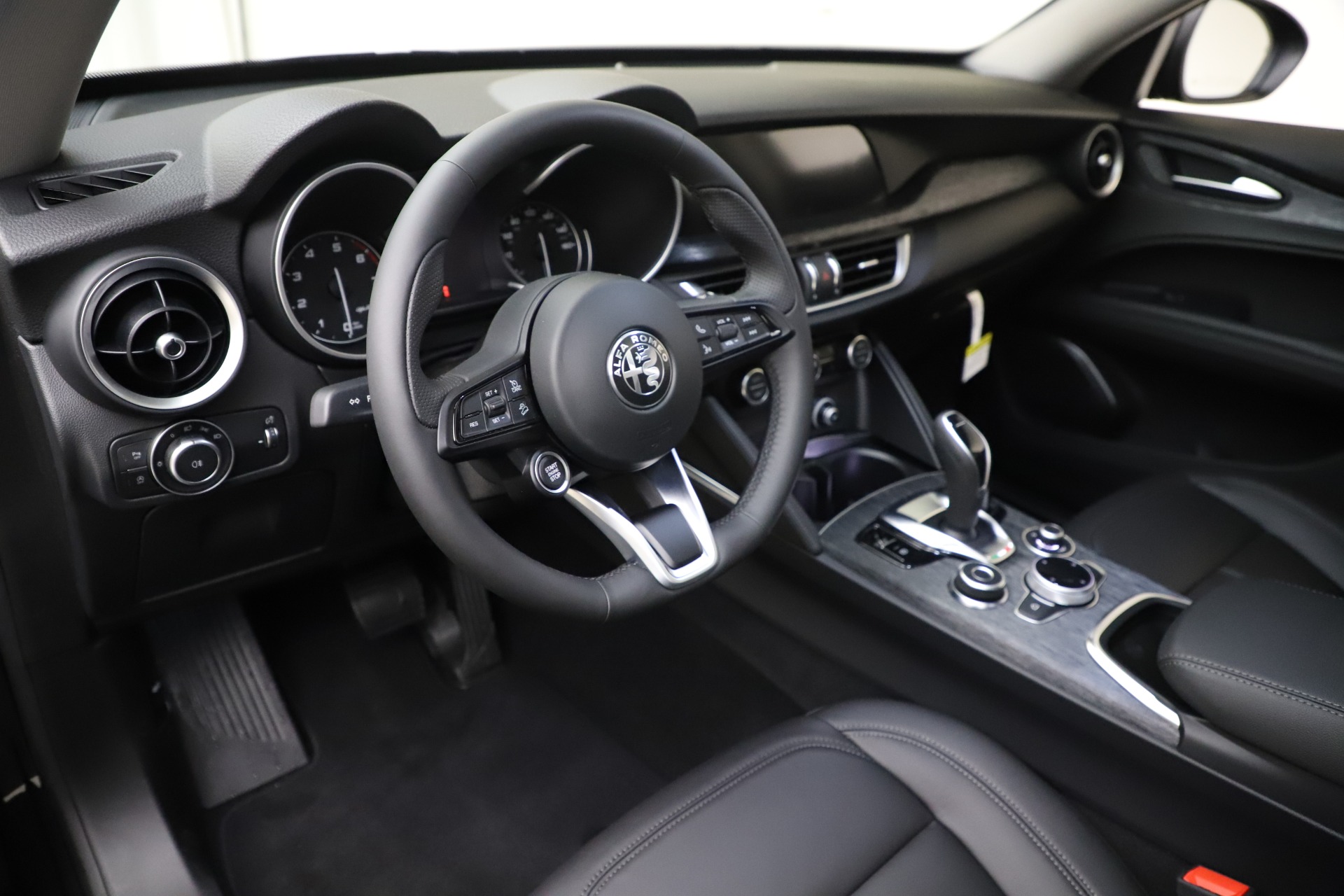 New 2020 Alfa Romeo Stelvio Q4 | St. Petersburg, FL
