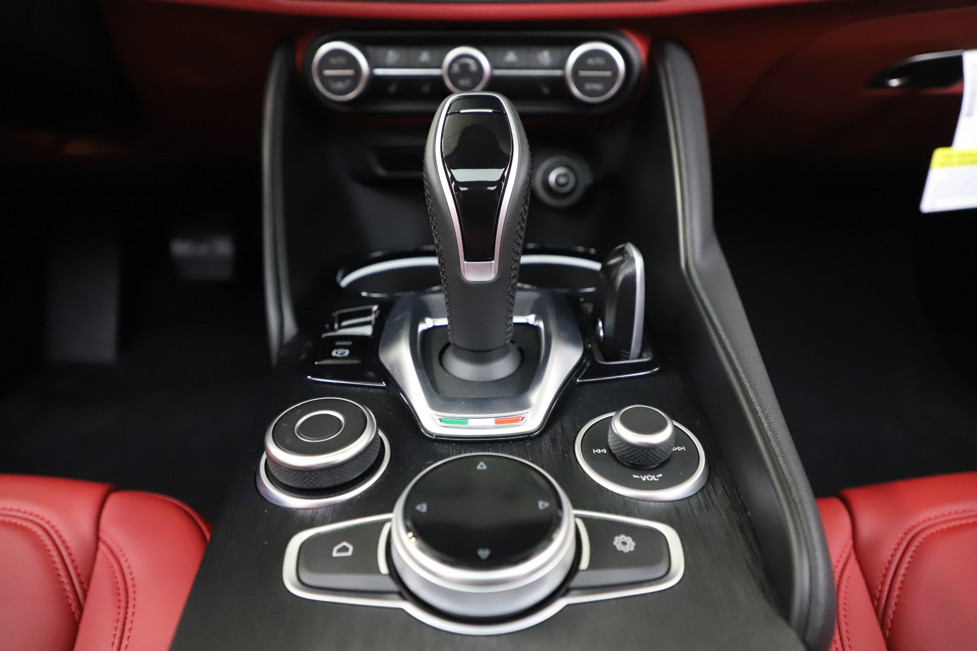 New 2020 Alfa Romeo Giulia Q4 | St. Petersburg, FL