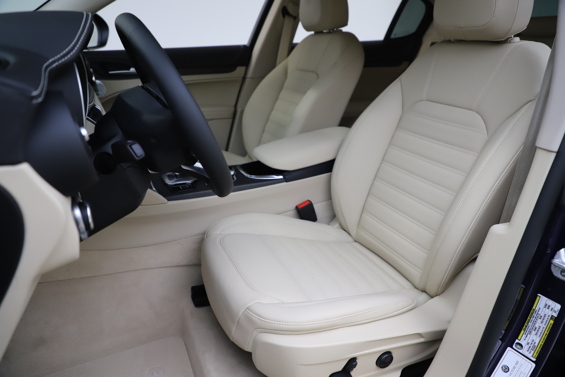 New 2020 Alfa Romeo Stelvio Ti Lusso Q4 | St. Petersburg, FL