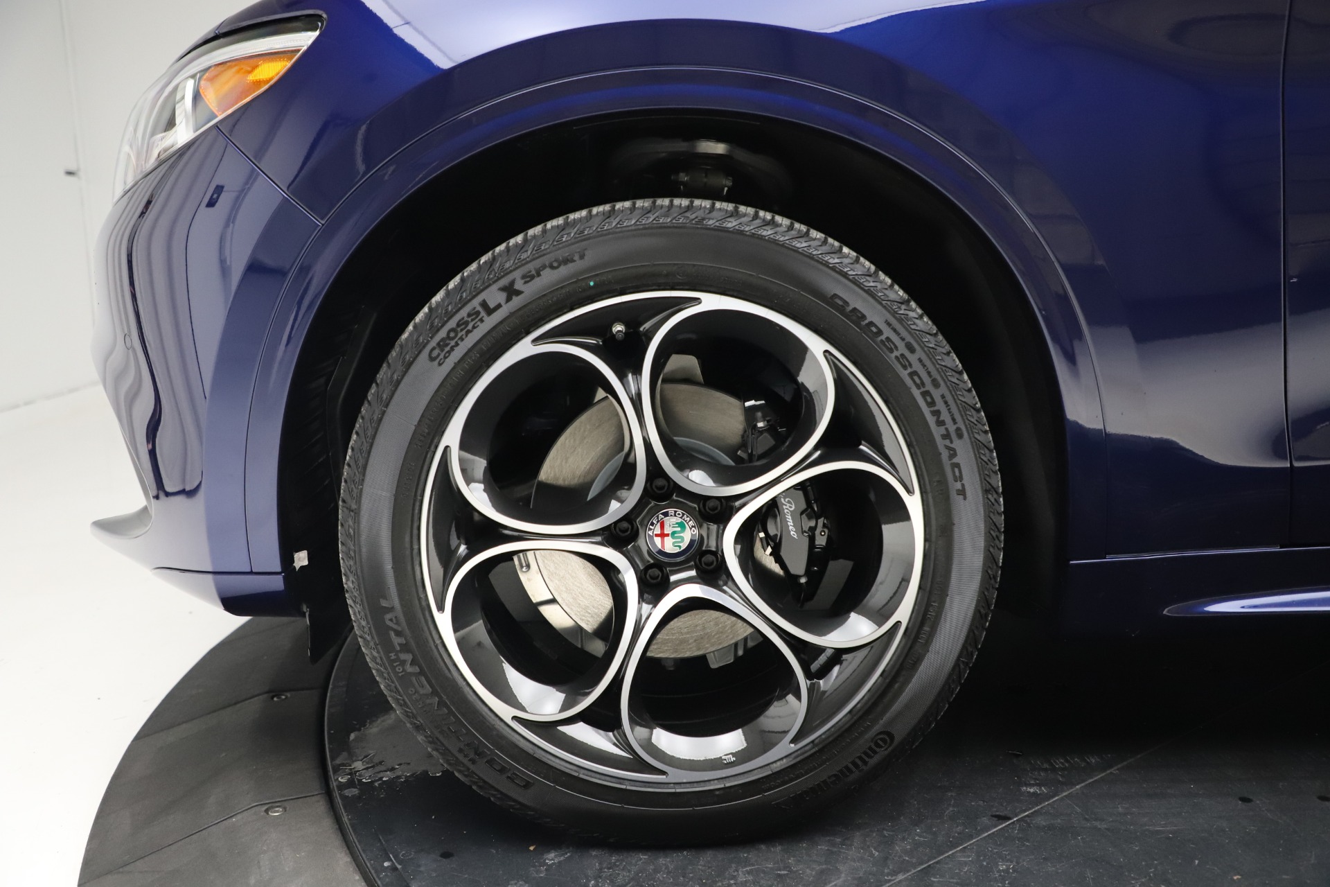 New 2020 Alfa Romeo Stelvio Ti Lusso Q4 | St. Petersburg, FL