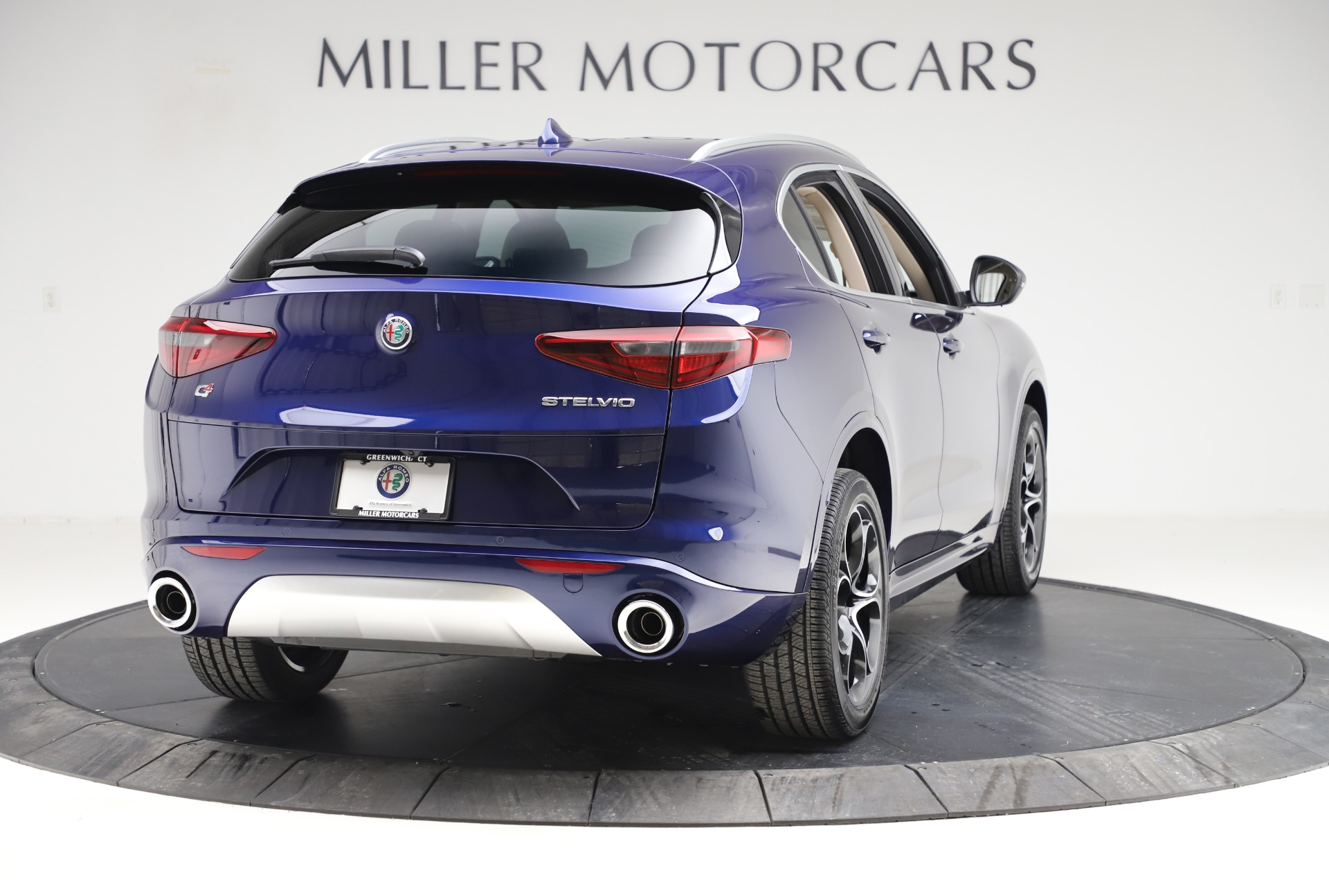 New 2020 Alfa Romeo Stelvio Ti Lusso Q4 | St. Petersburg, FL