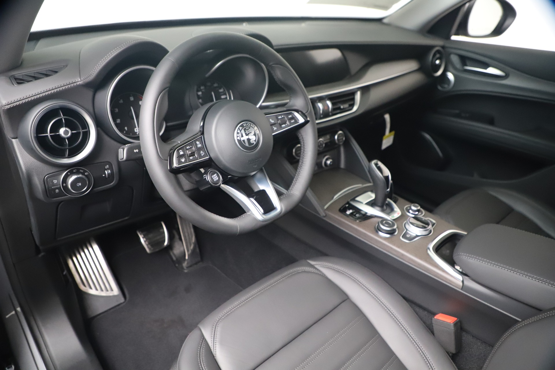 New 2020 Alfa Romeo Stelvio Ti Lusso Q4 | St. Petersburg, FL
