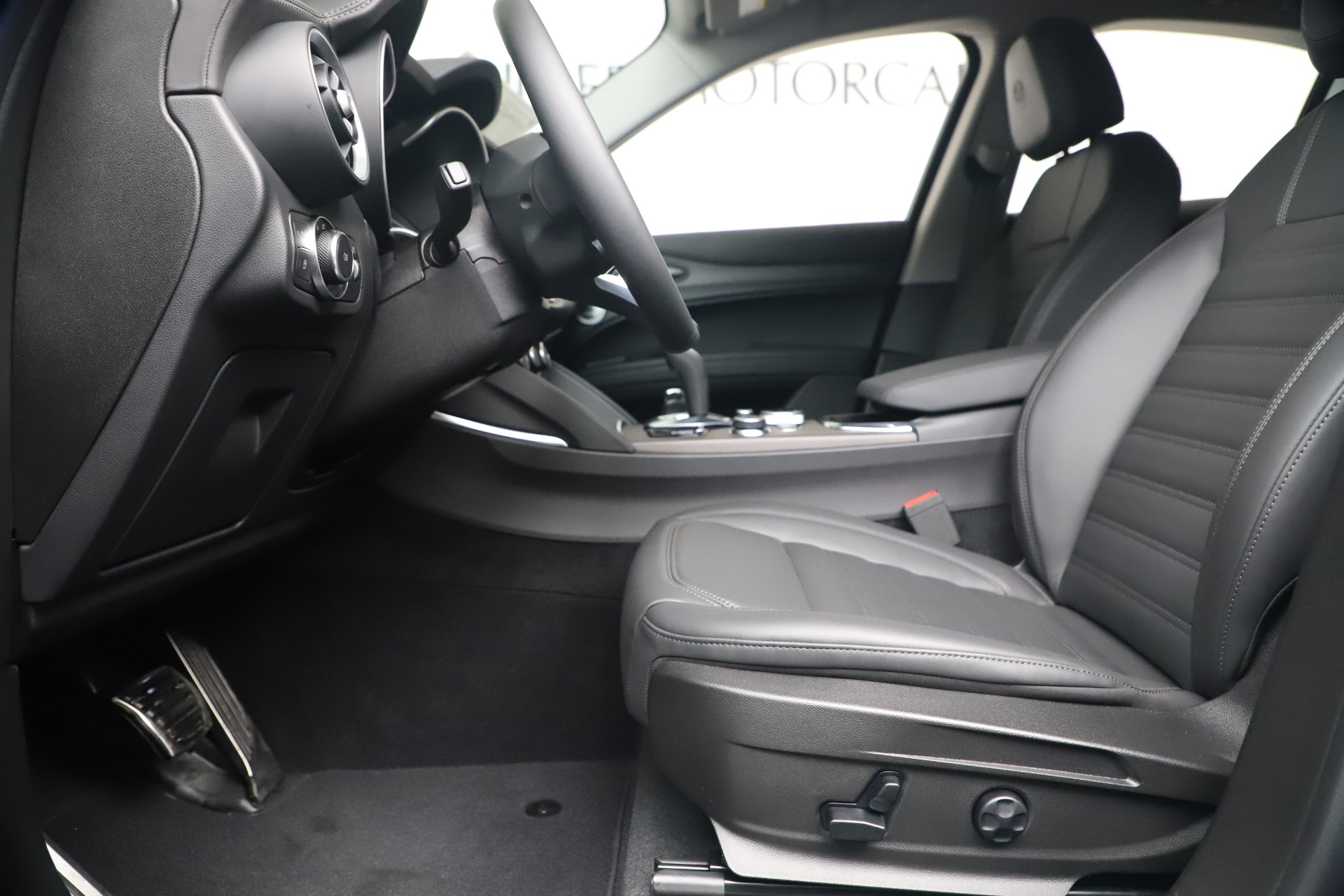 New 2020 Alfa Romeo Stelvio Ti Lusso Q4 | St. Petersburg, FL