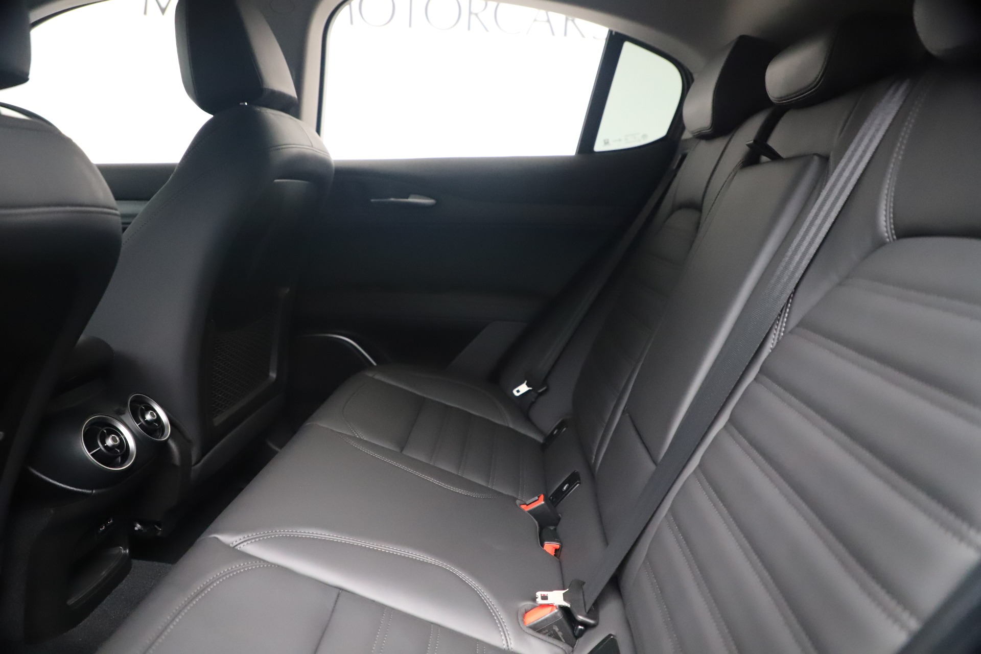 New 2020 Alfa Romeo Stelvio Ti Lusso Q4 | St. Petersburg, FL