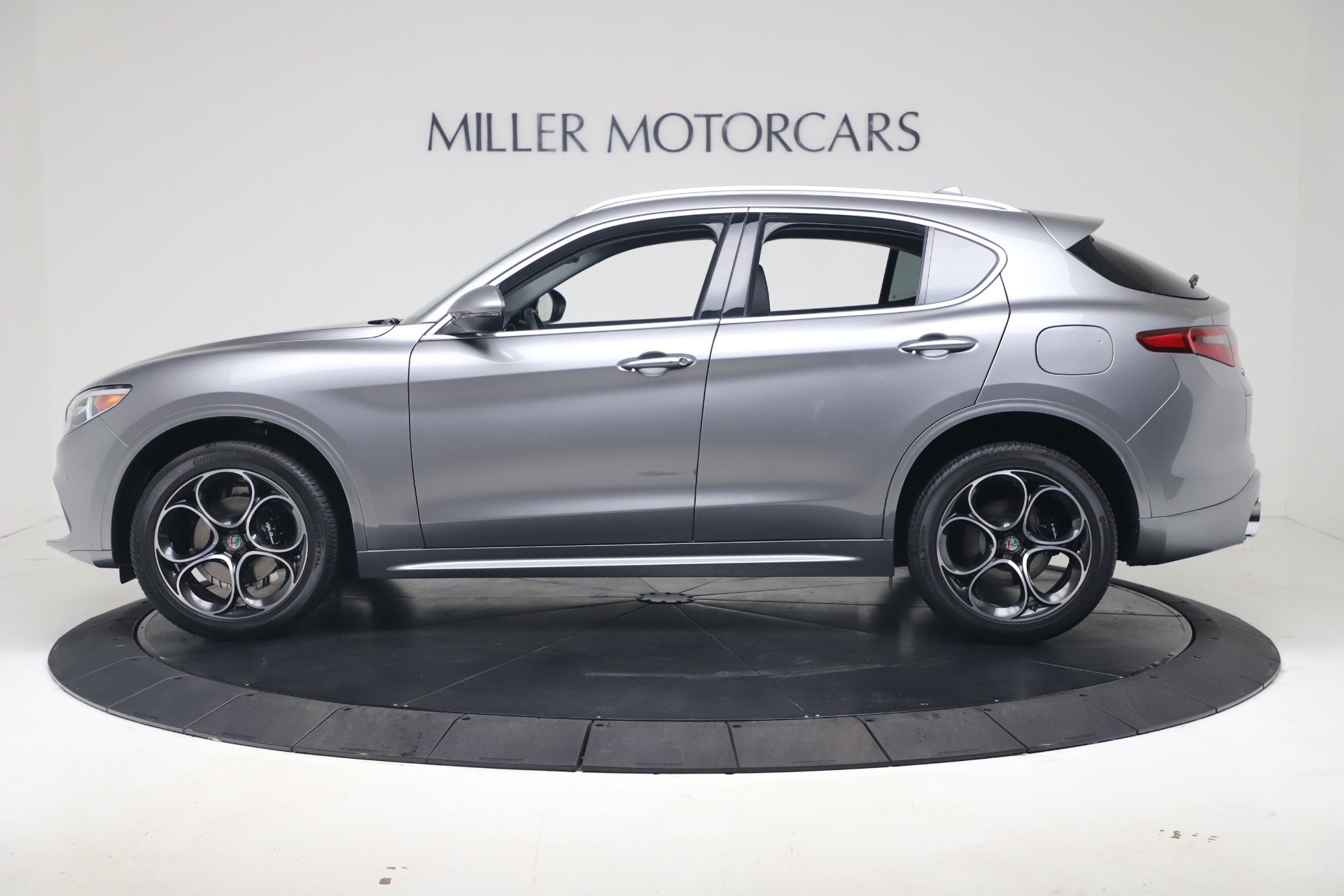 New 2020 Alfa Romeo Stelvio Ti Lusso Q4 | St. Petersburg, FL