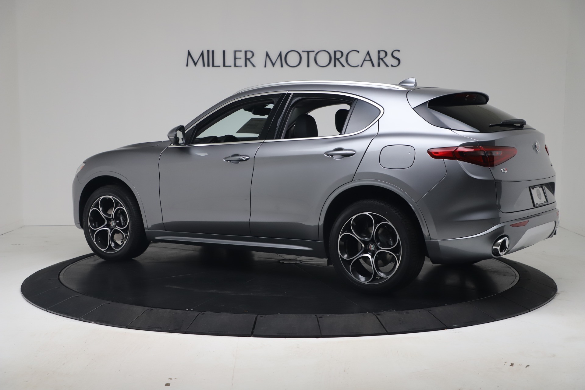 New 2020 Alfa Romeo Stelvio Ti Lusso Q4 | St. Petersburg, FL