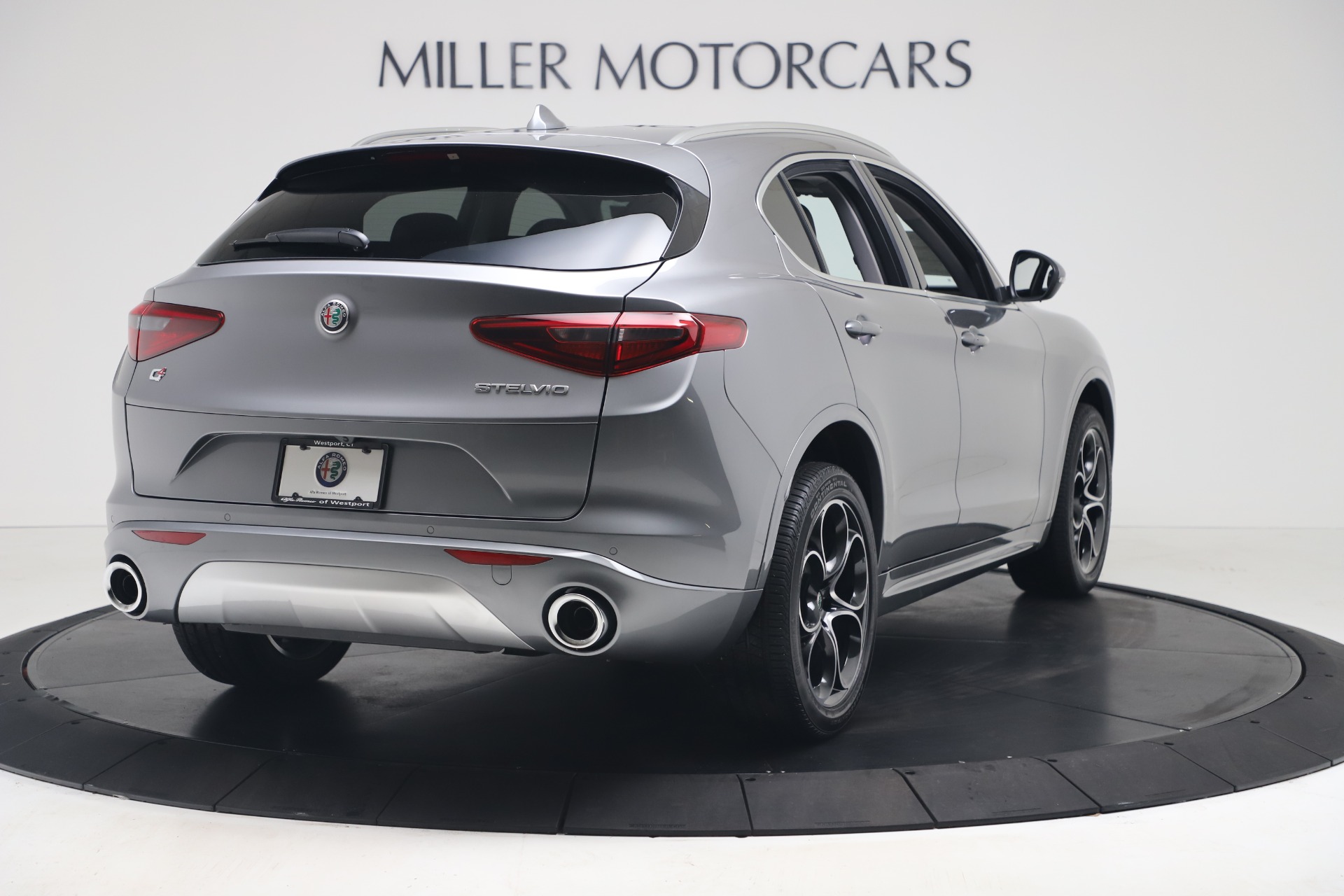 New 2020 Alfa Romeo Stelvio Ti Lusso Q4 | St. Petersburg, FL