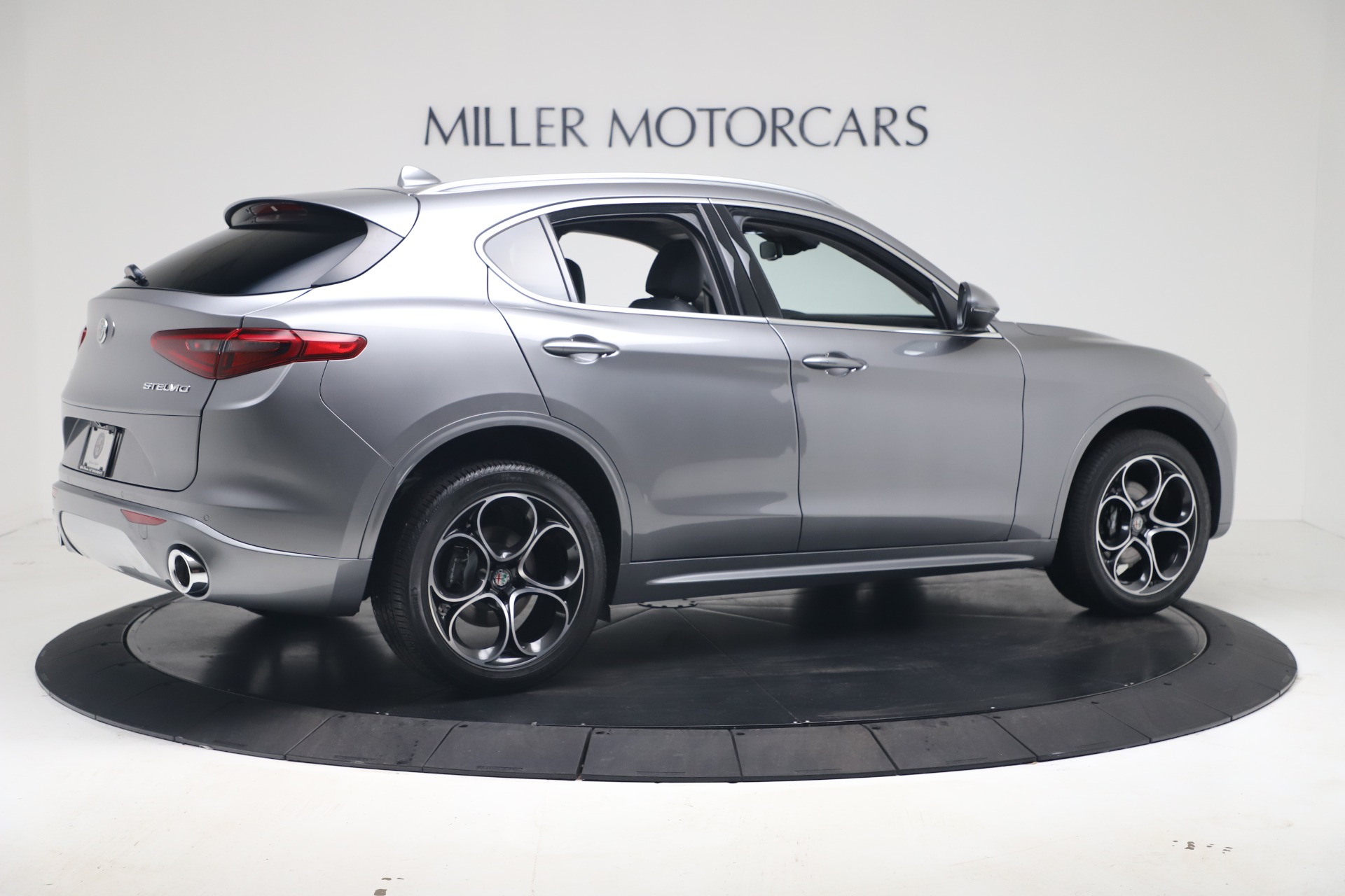 New 2020 Alfa Romeo Stelvio Ti Lusso Q4 | St. Petersburg, FL