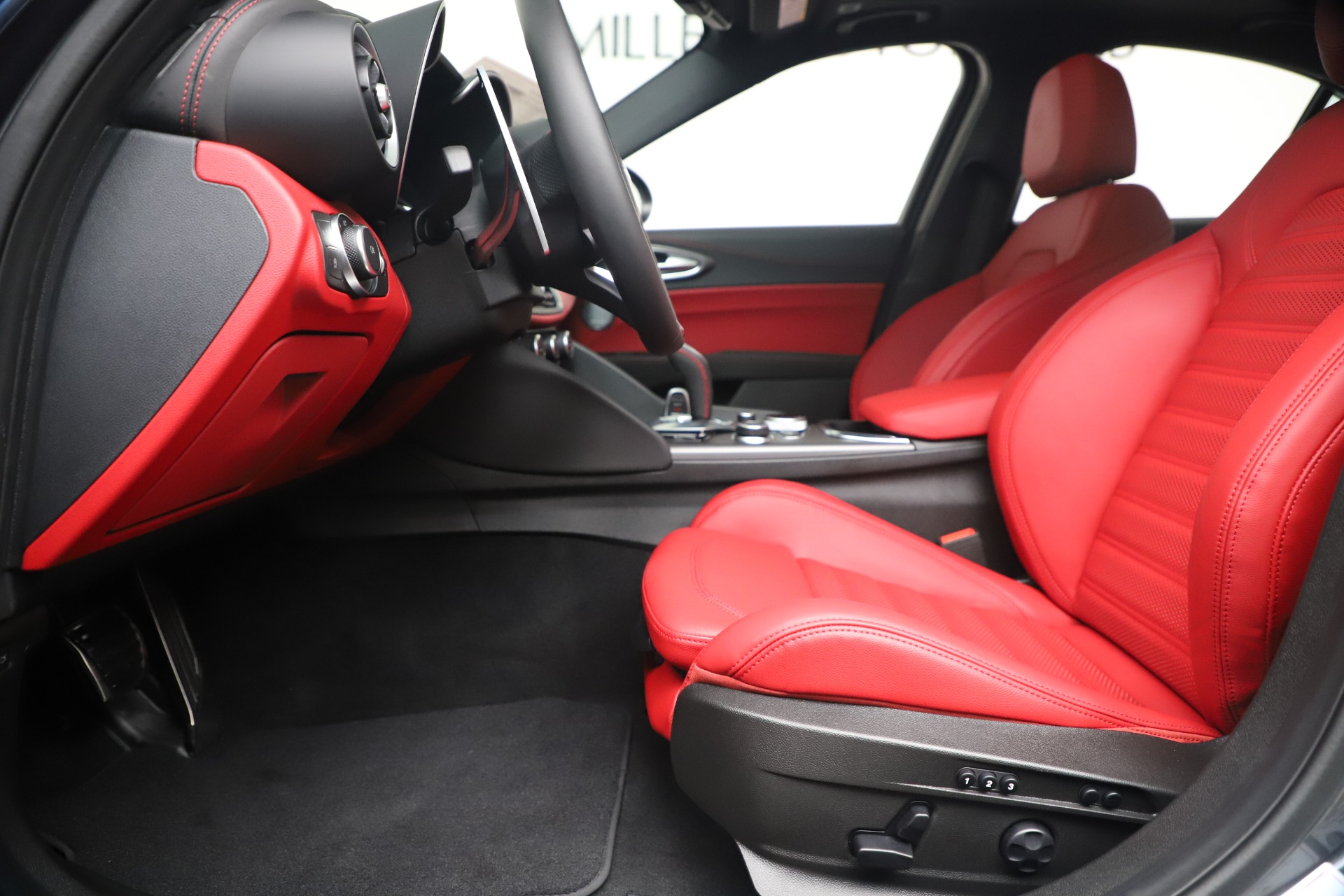 New 2020 Alfa Romeo Giulia Ti Sport Q4 | St. Petersburg, FL