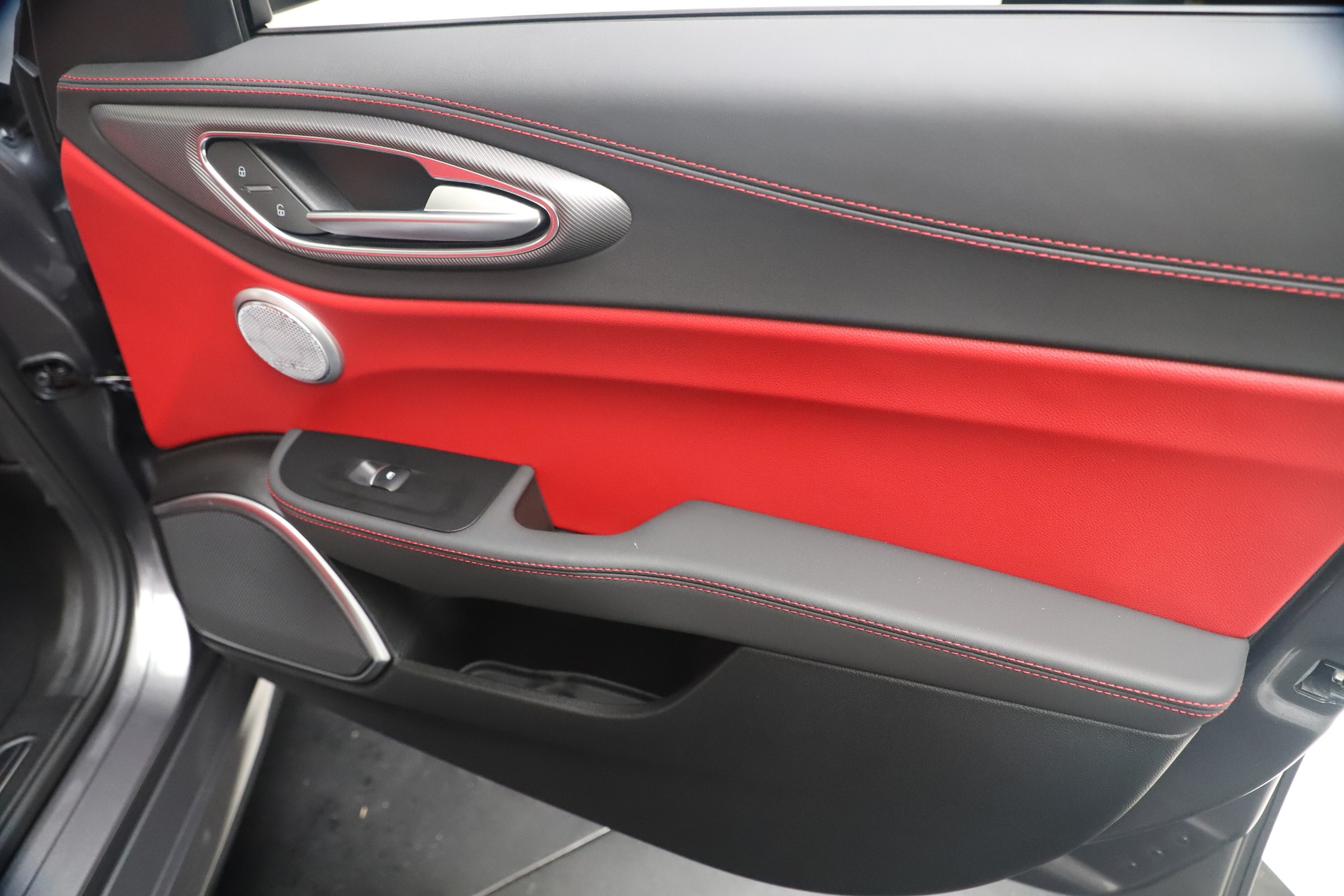New 2020 Alfa Romeo Giulia Ti Sport Q4 | St. Petersburg, FL