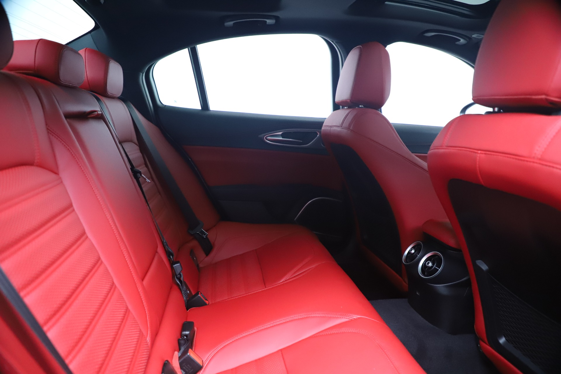 New 2020 Alfa Romeo Giulia Ti Sport Q4 | St. Petersburg, FL