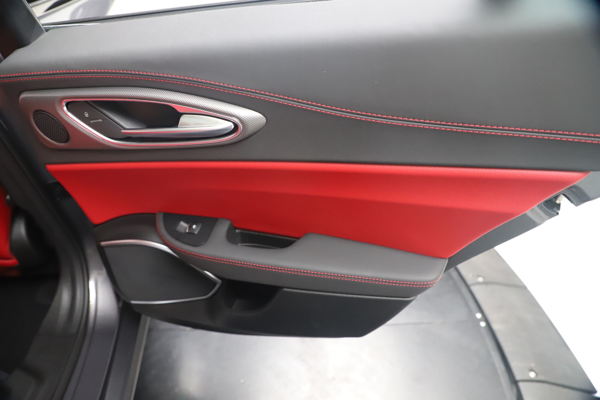 New 2020 Alfa Romeo Giulia Ti Sport Q4 | St. Petersburg, FL