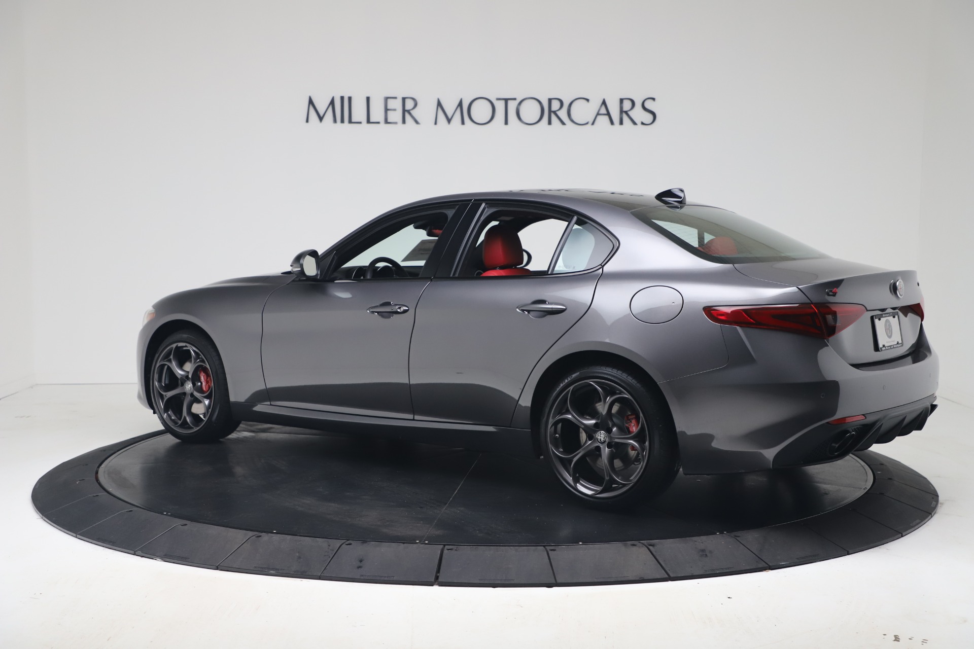 New 2020 Alfa Romeo Giulia Ti Sport Q4 | St. Petersburg, FL