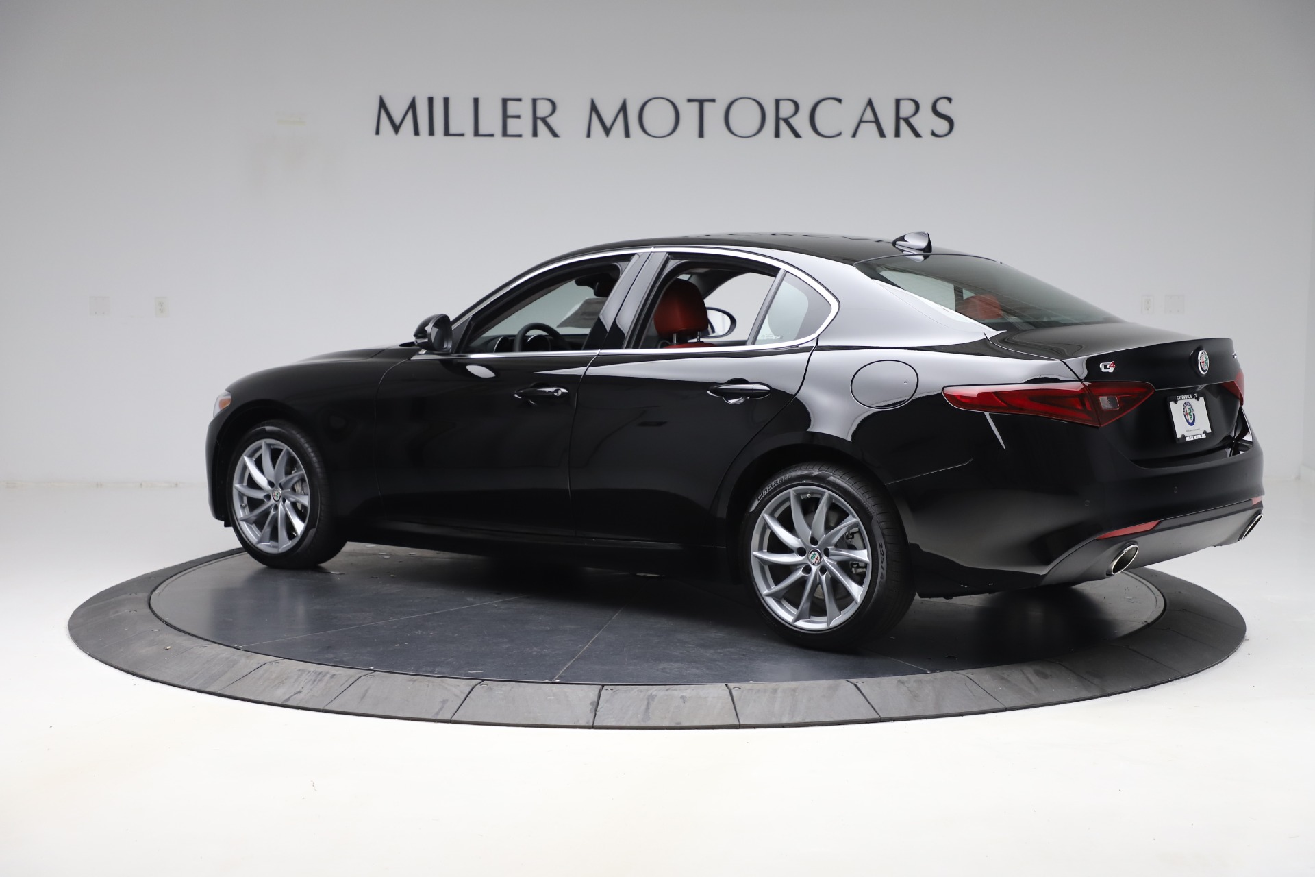New 2020 Alfa Romeo Giulia Q4 | St. Petersburg, FL