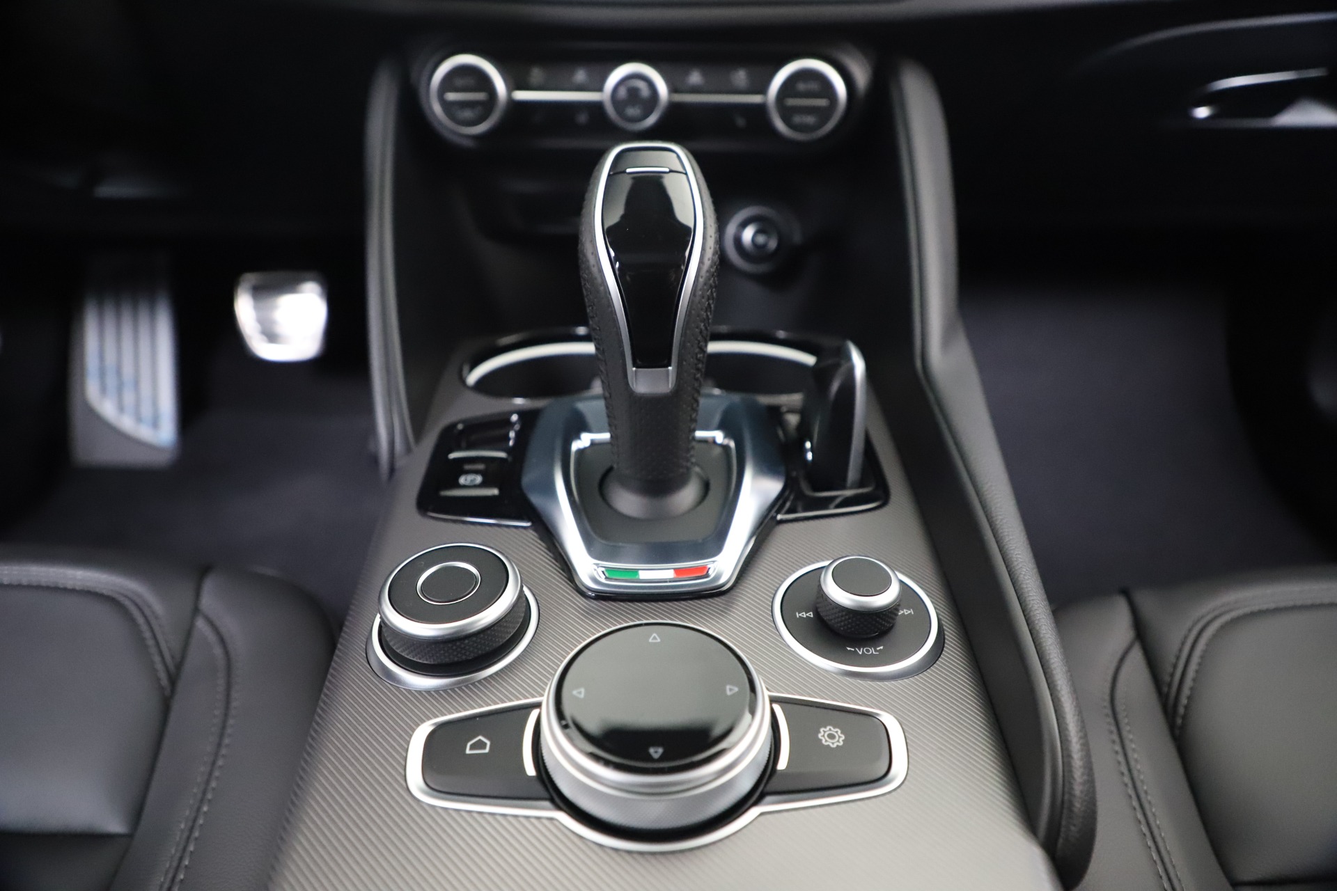 New 2020 Alfa Romeo Giulia Sport Q4 | St. Petersburg, FL
