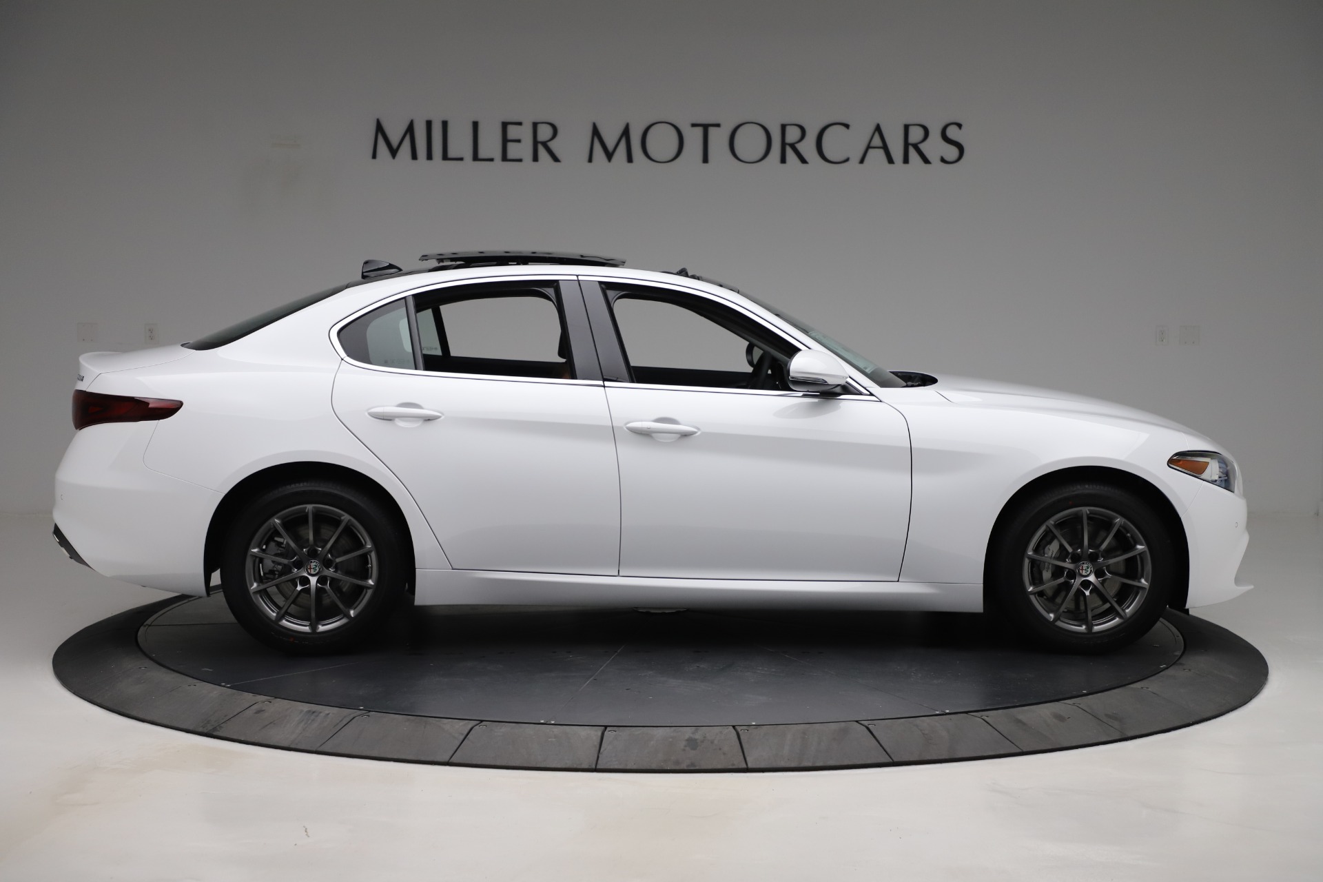 New 2020 Alfa Romeo Giulia Q4 | St. Petersburg, FL