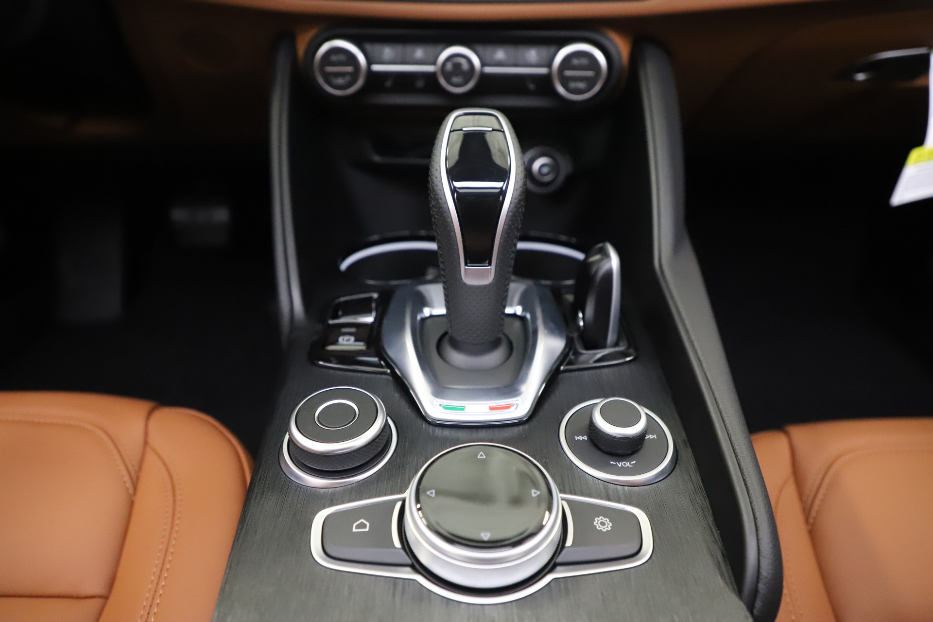 New 2020 Alfa Romeo Giulia Q4 | St. Petersburg, FL
