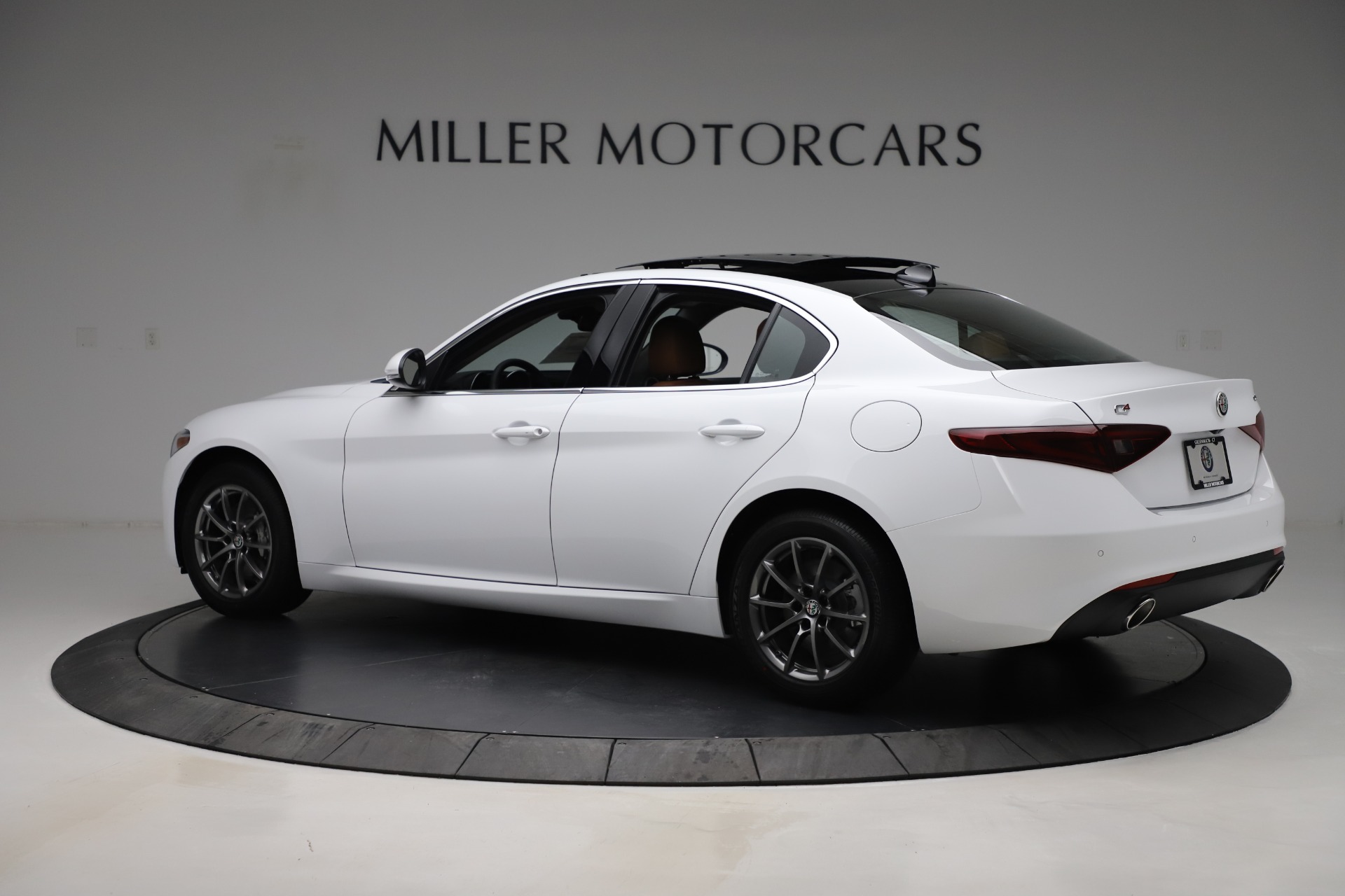 New 2020 Alfa Romeo Giulia Q4 | St. Petersburg, FL