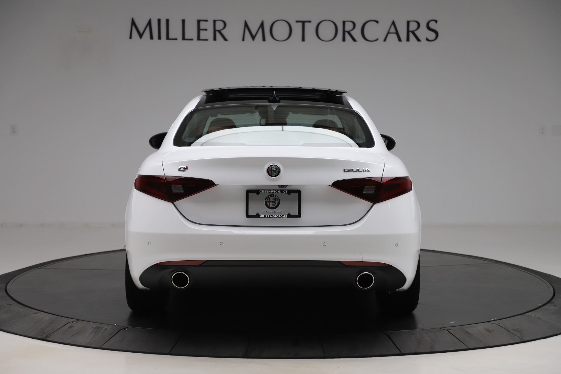 New 2020 Alfa Romeo Giulia Q4 | St. Petersburg, FL