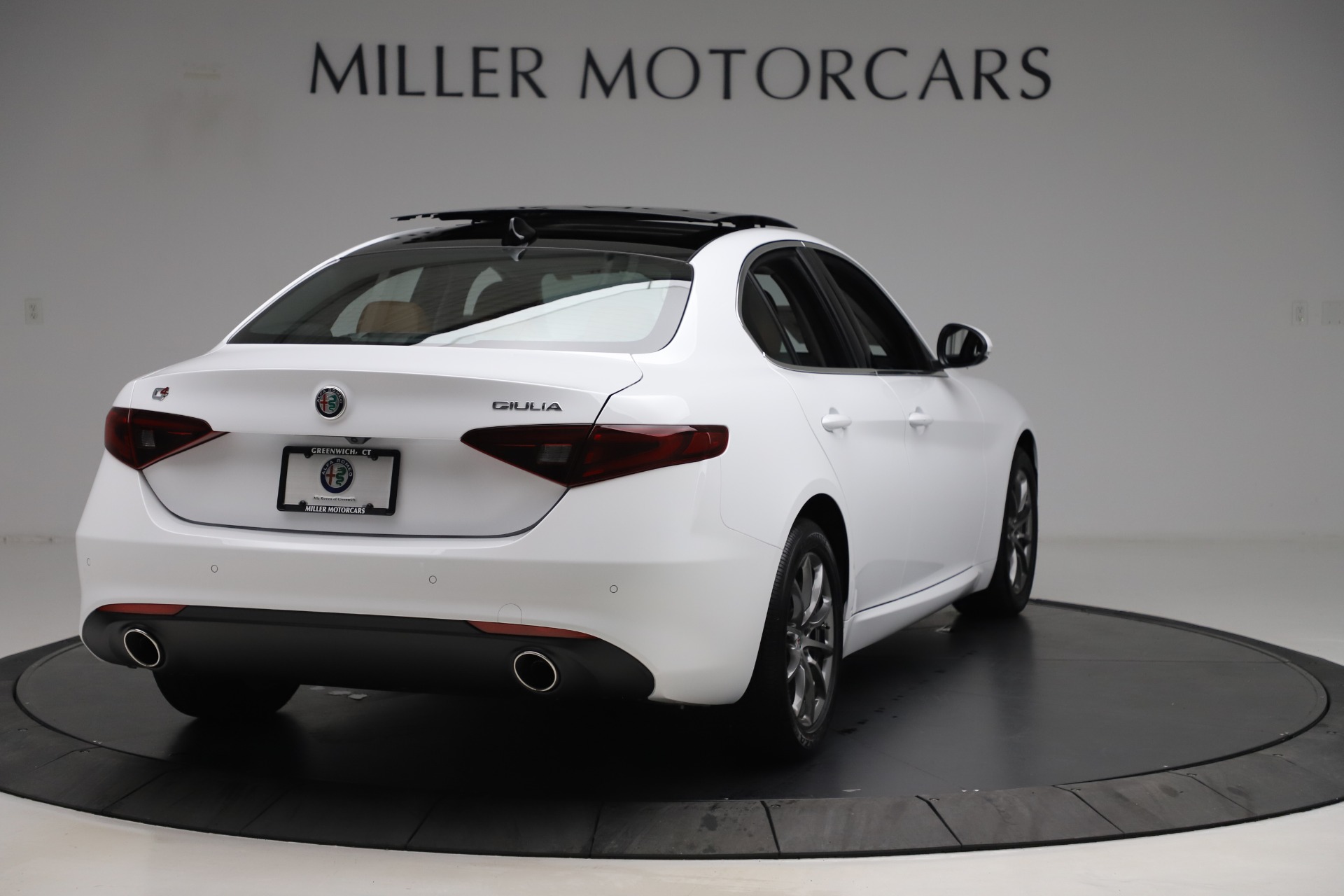 New 2020 Alfa Romeo Giulia Q4 | St. Petersburg, FL