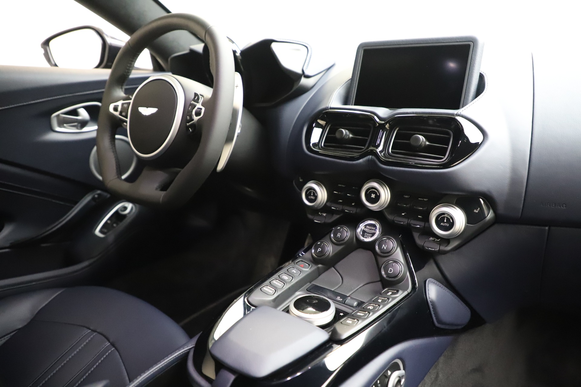 New 2020 Aston Martin Vantage Coupe | St. Petersburg, FL