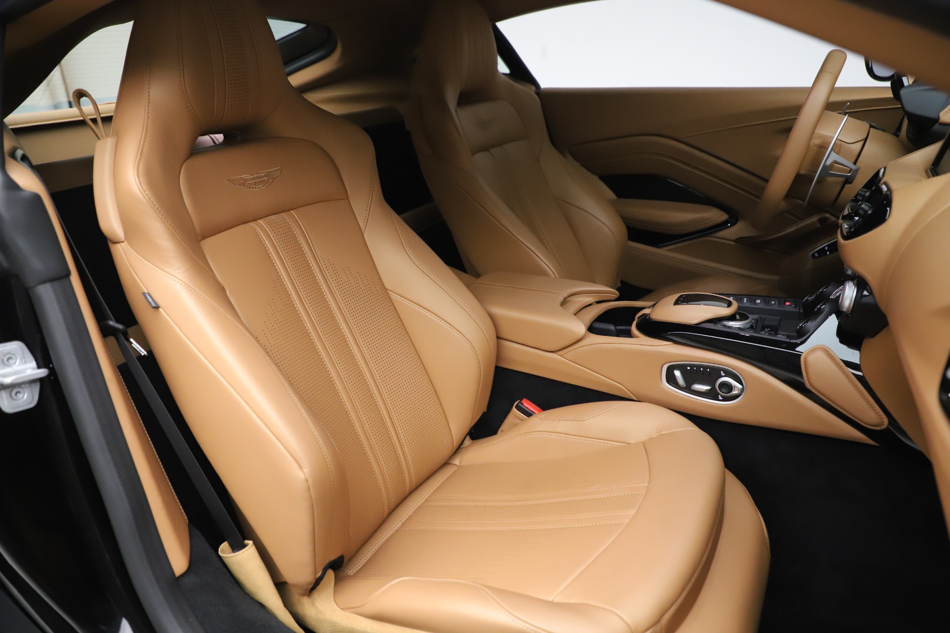 New 2020 Aston Martin Vantage Coupe | St. Petersburg, FL