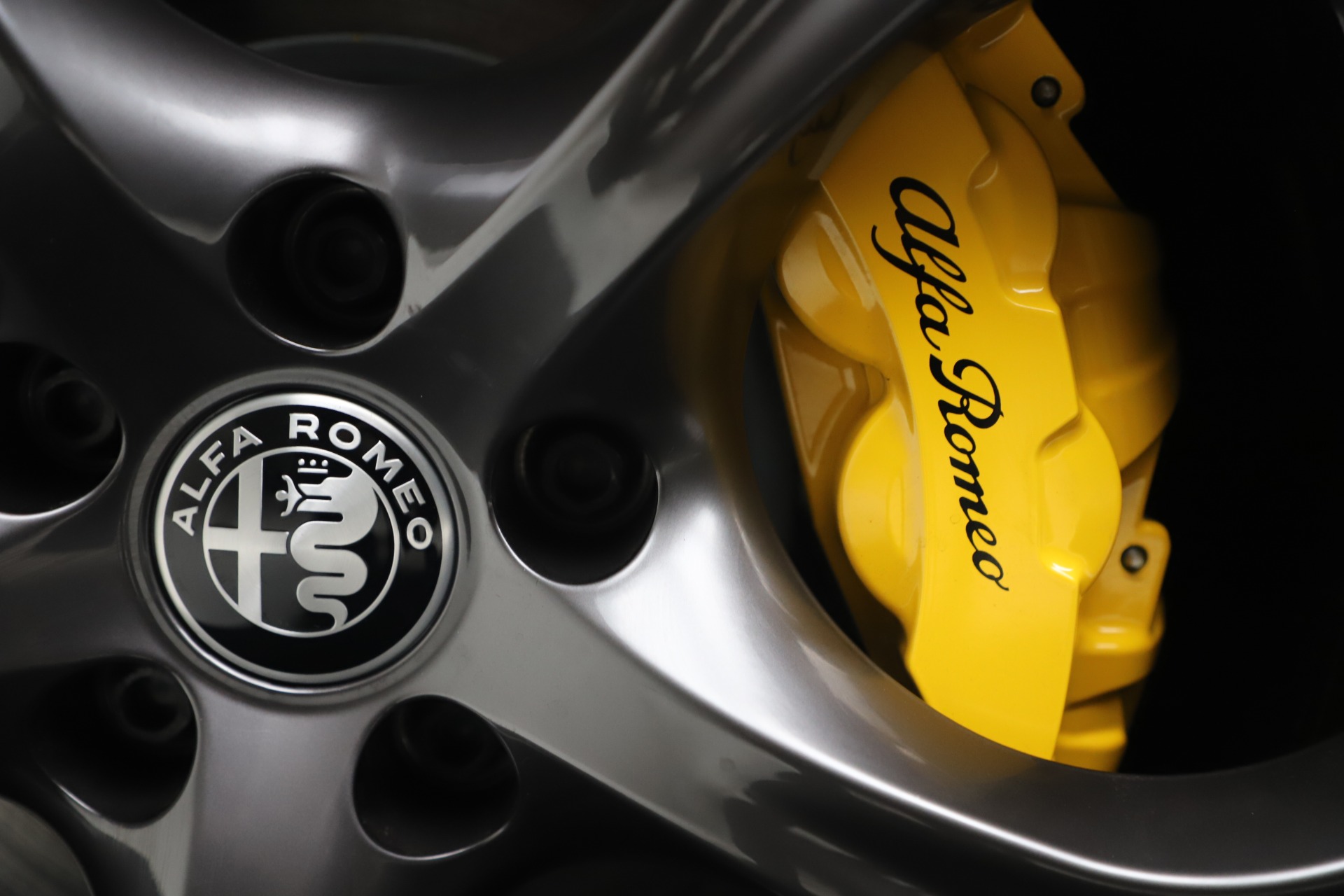New 2020 Alfa Romeo Giulia Ti Sport Q4 | St. Petersburg, FL