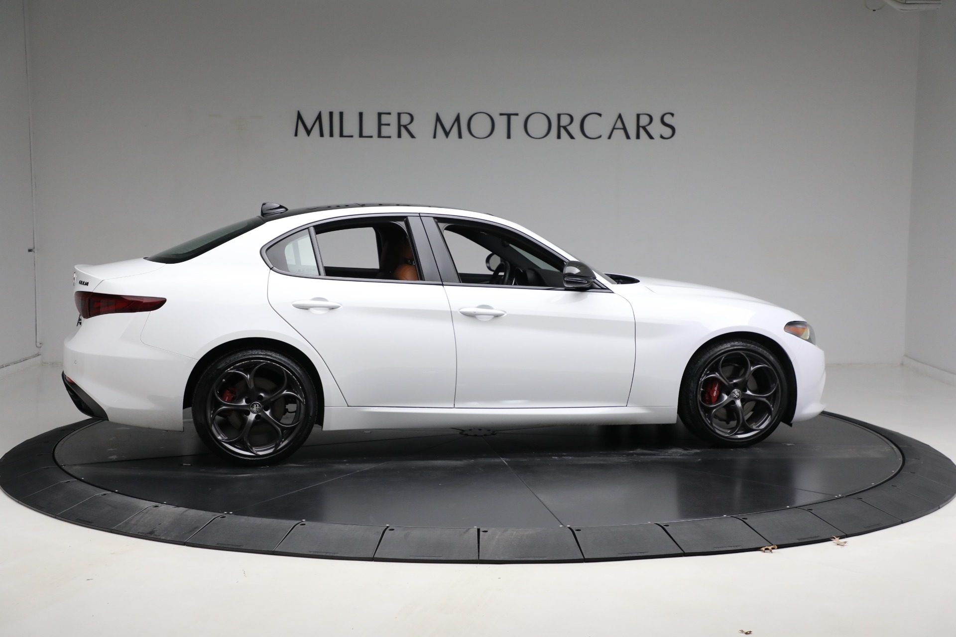 New 2020 Alfa Romeo Giulia Ti Sport Q4 | St. Petersburg, FL
