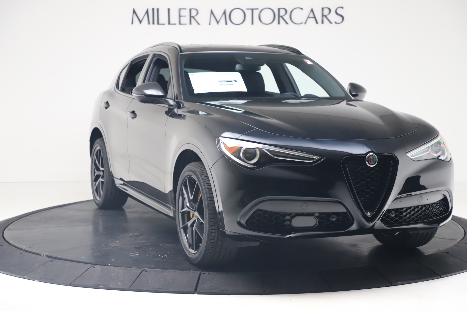 New 2020 Alfa Romeo Stelvio Ti Sport Q4 | St. Petersburg, FL
