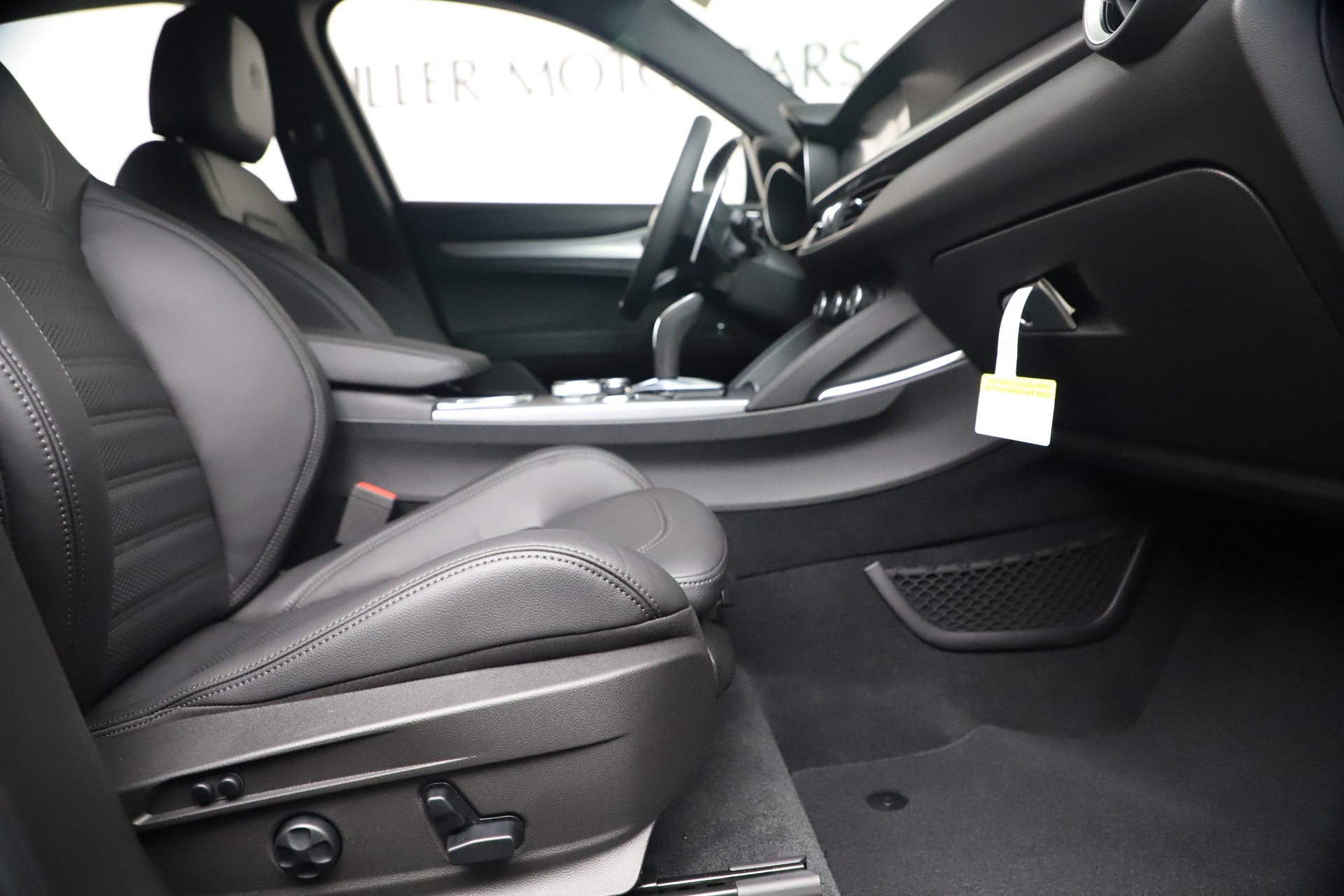 New 2020 Alfa Romeo Stelvio Ti Sport Q4 | St. Petersburg, FL
