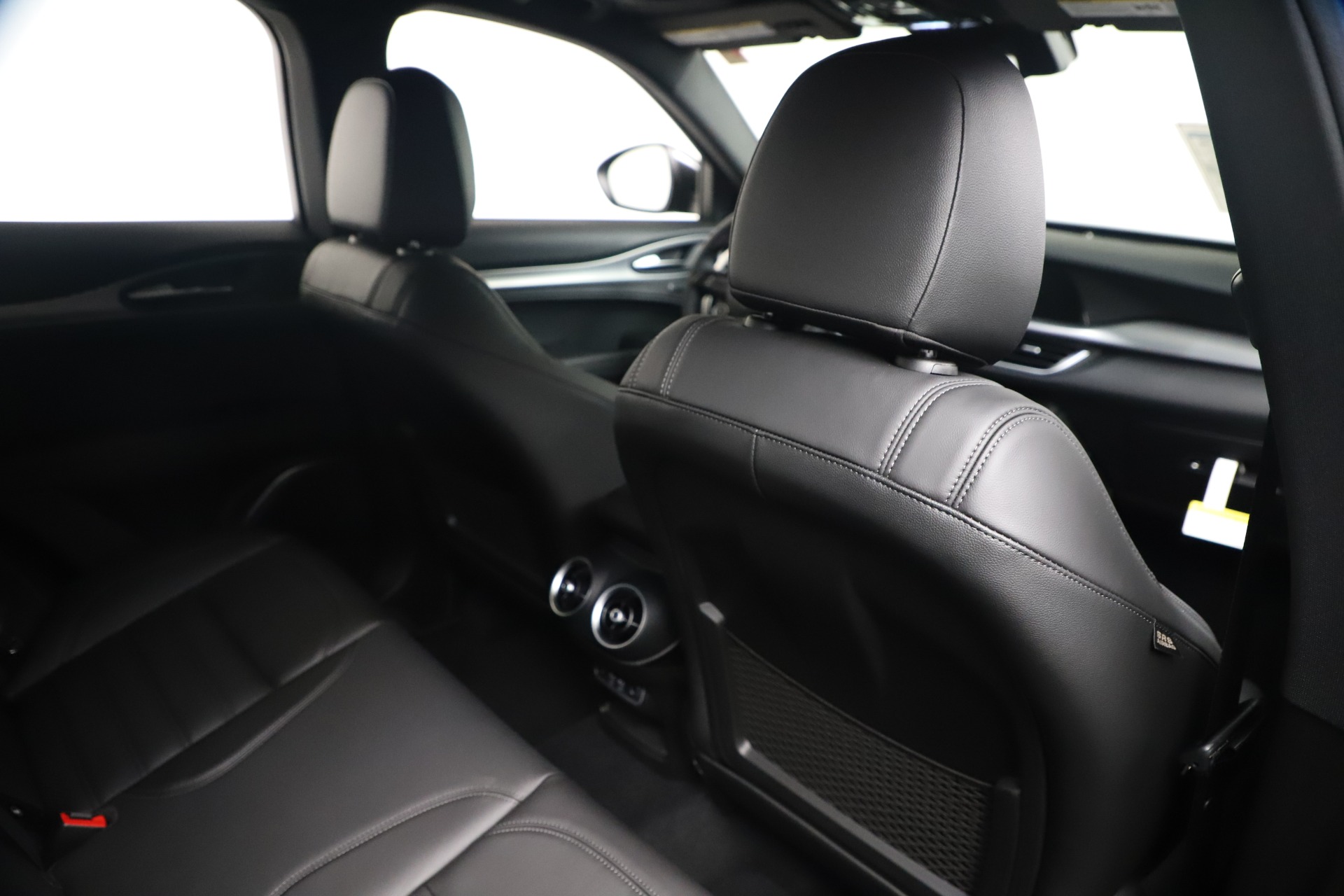 New 2020 Alfa Romeo Stelvio Ti Sport Q4 | St. Petersburg, FL