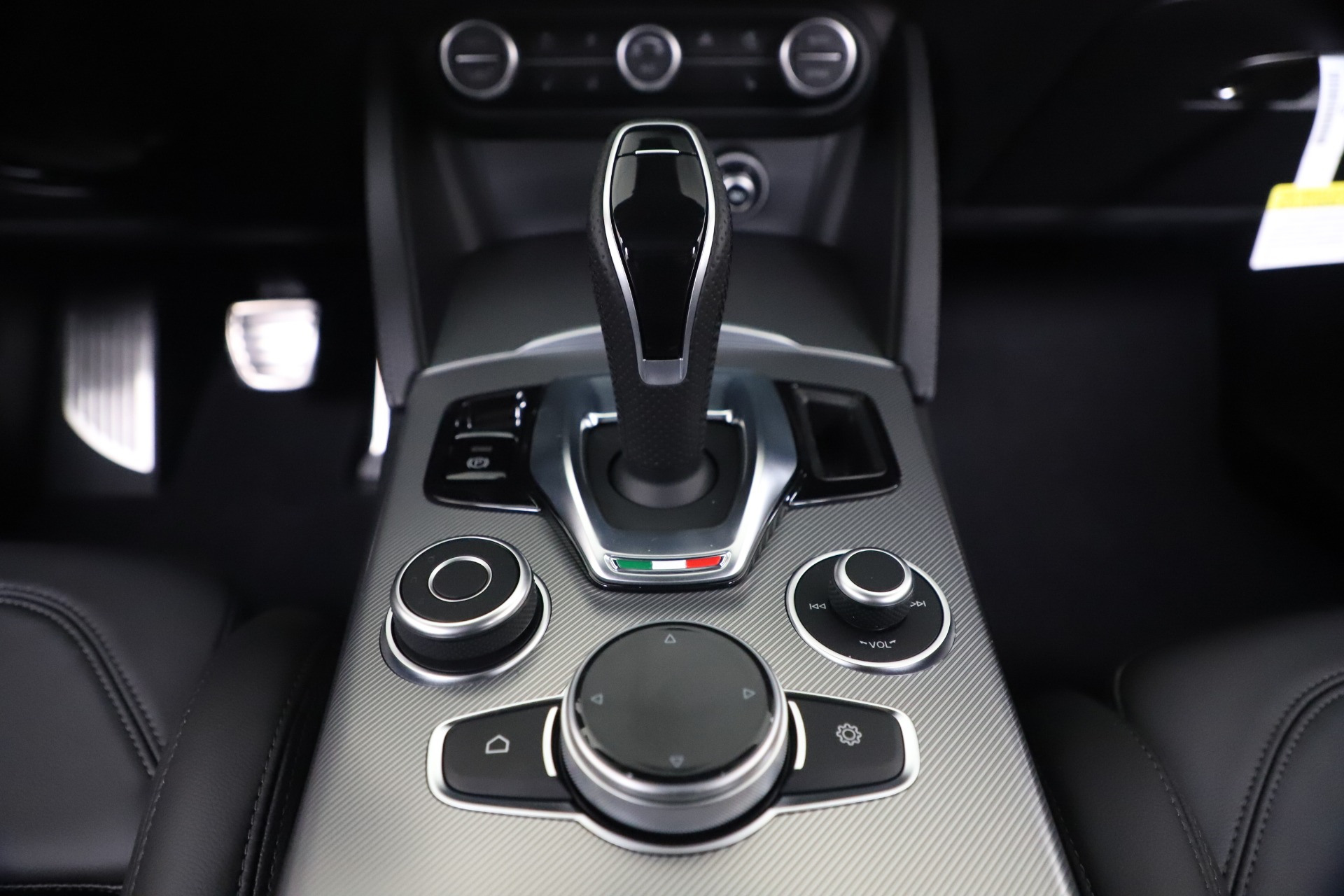 New 2020 Alfa Romeo Stelvio Ti Sport Q4 | St. Petersburg, FL