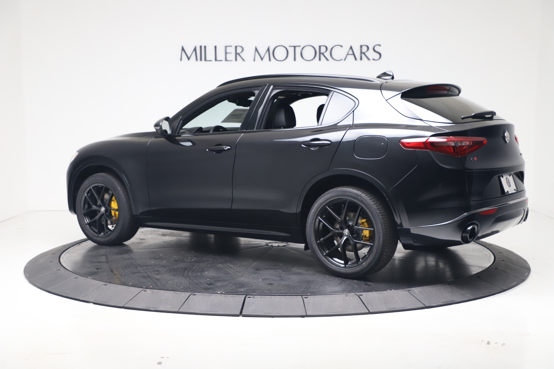 New 2020 Alfa Romeo Stelvio Ti Sport Q4 | St. Petersburg, FL