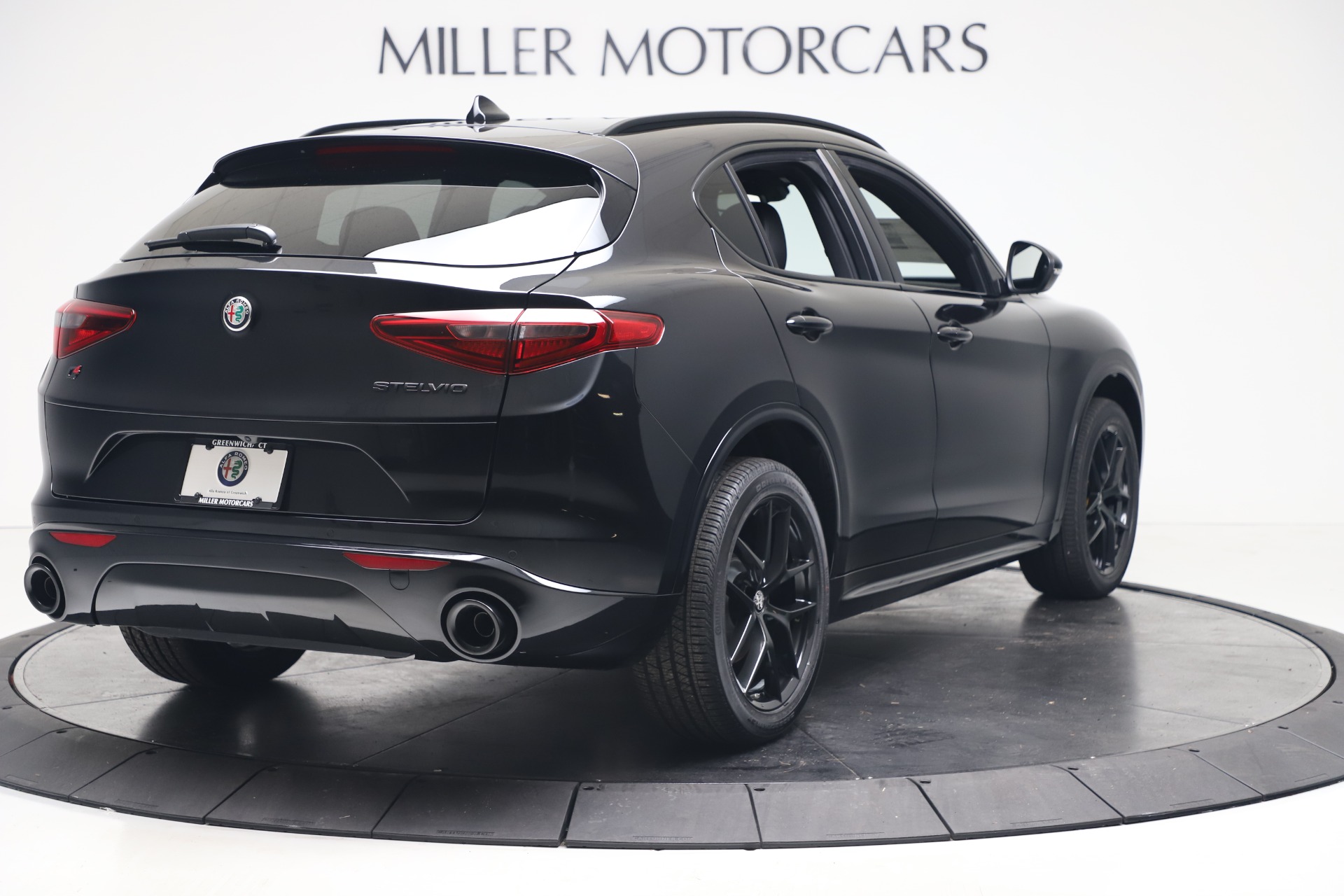 New 2020 Alfa Romeo Stelvio Ti Sport Q4 | St. Petersburg, FL